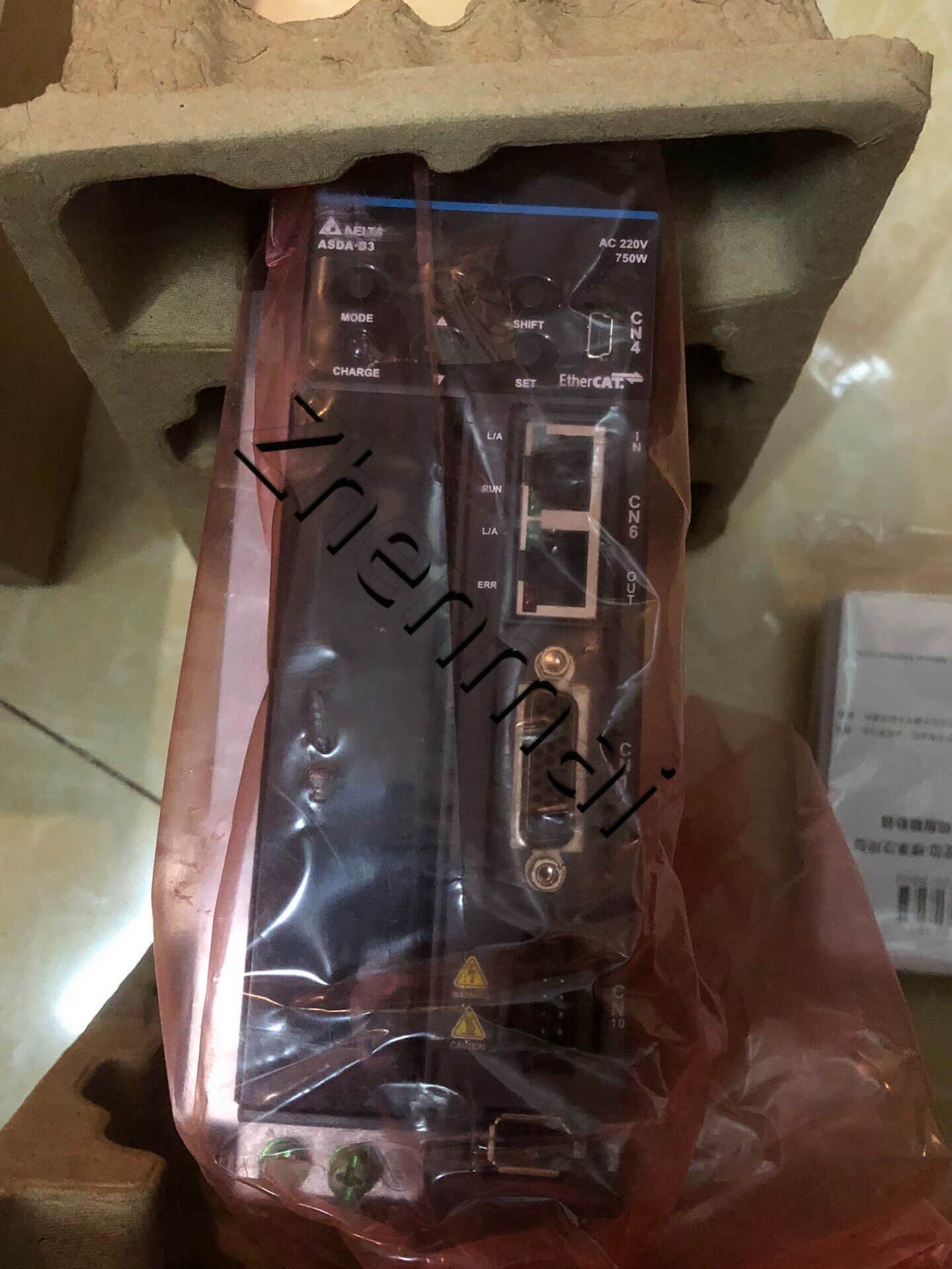 100% novo original e genuíno Delta ASD-B3-0721-E conversores de frequência Drive Servo Motor