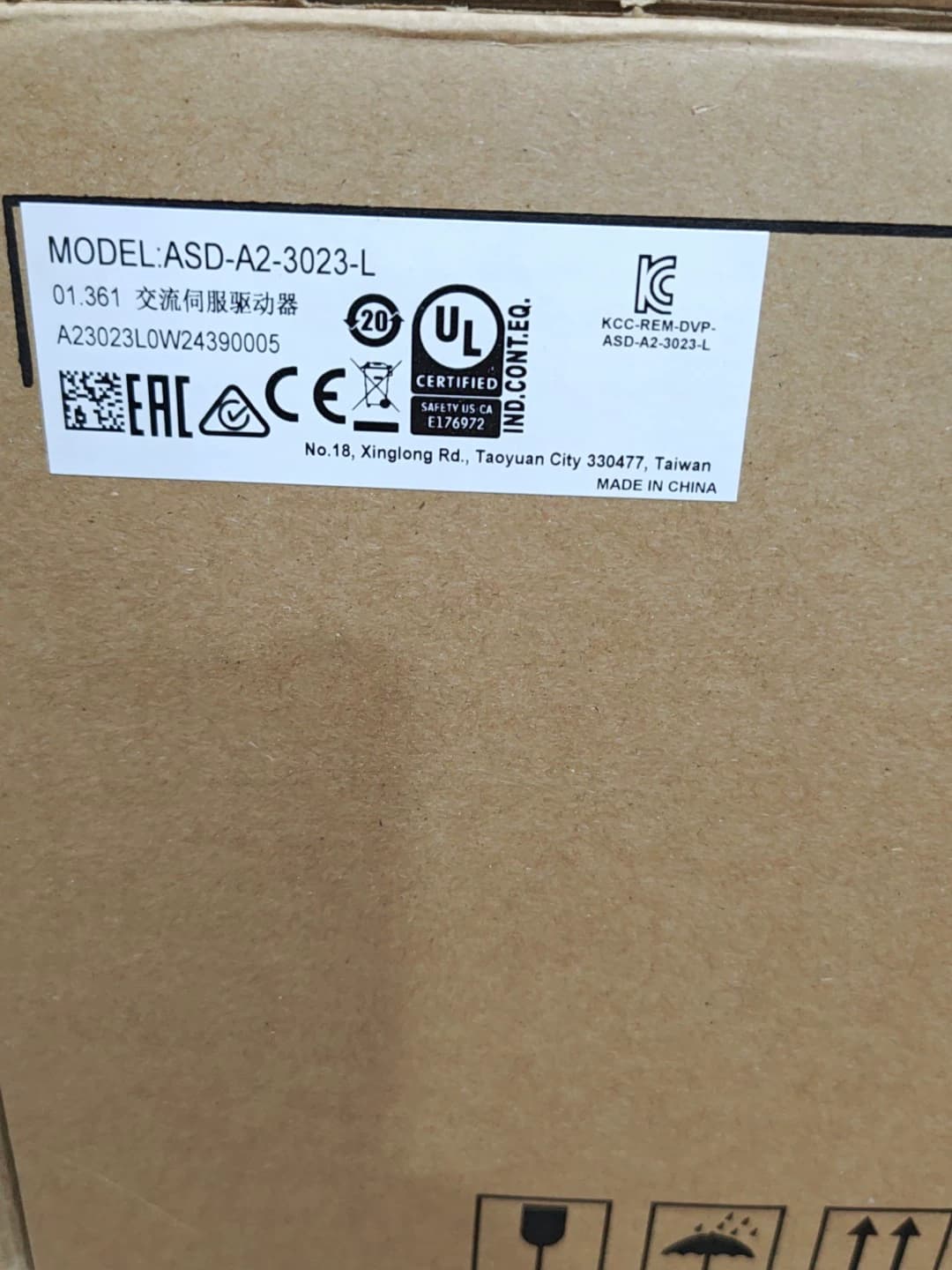 100% novo original e genuíno Delta ASD-B3-3023-L conversores de frequência acionam servo motor