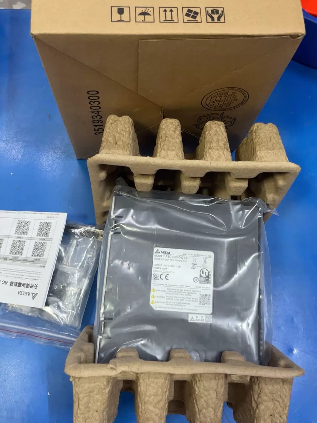 100% novo original e genuíno Delta ASD-E3-0421-L conversores de frequência acionam servo motor