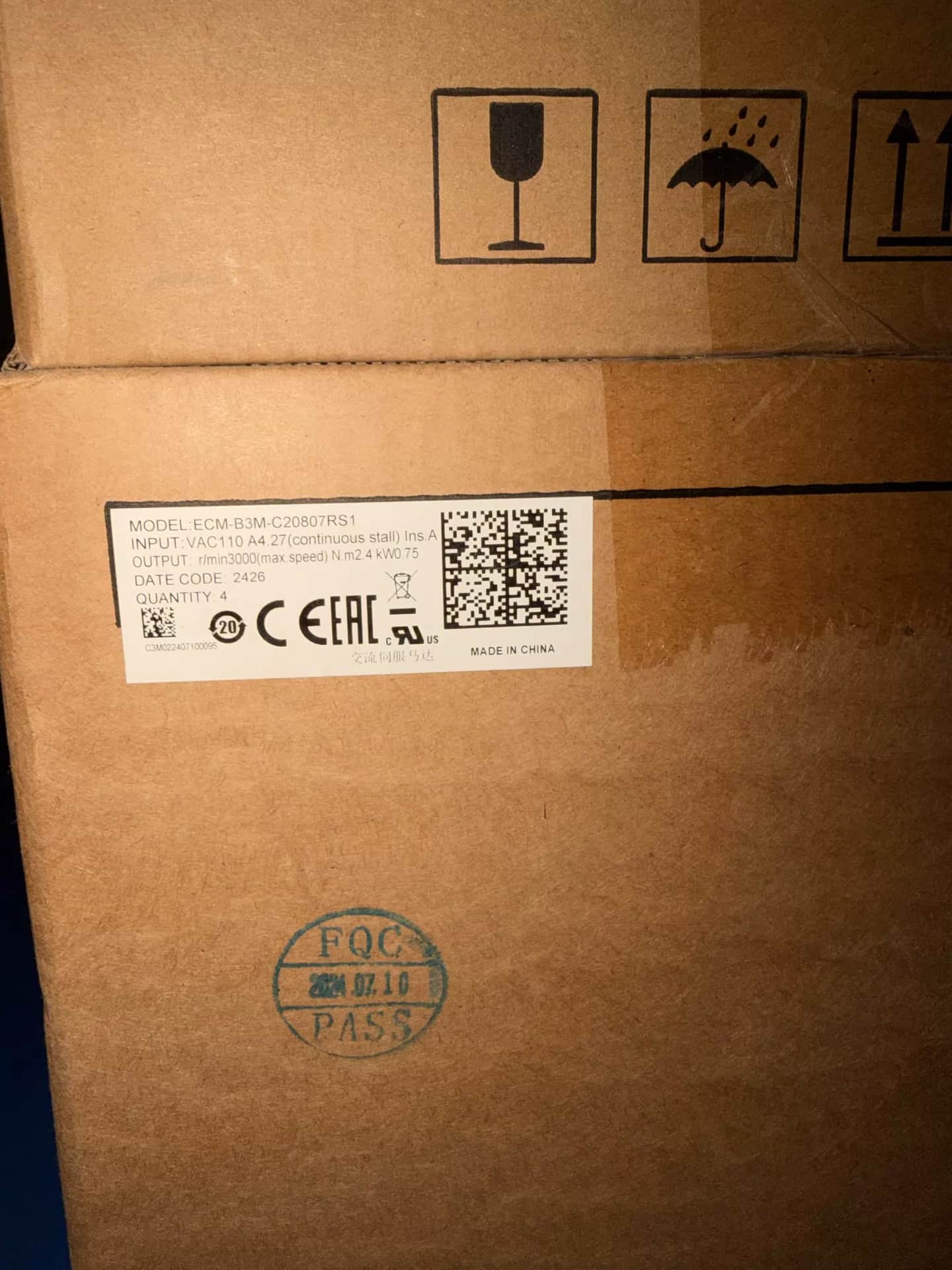 100% novo original e genuíno Delta ECM-B3M-C20807RS1 conversores de frequência Drive Servo Motor