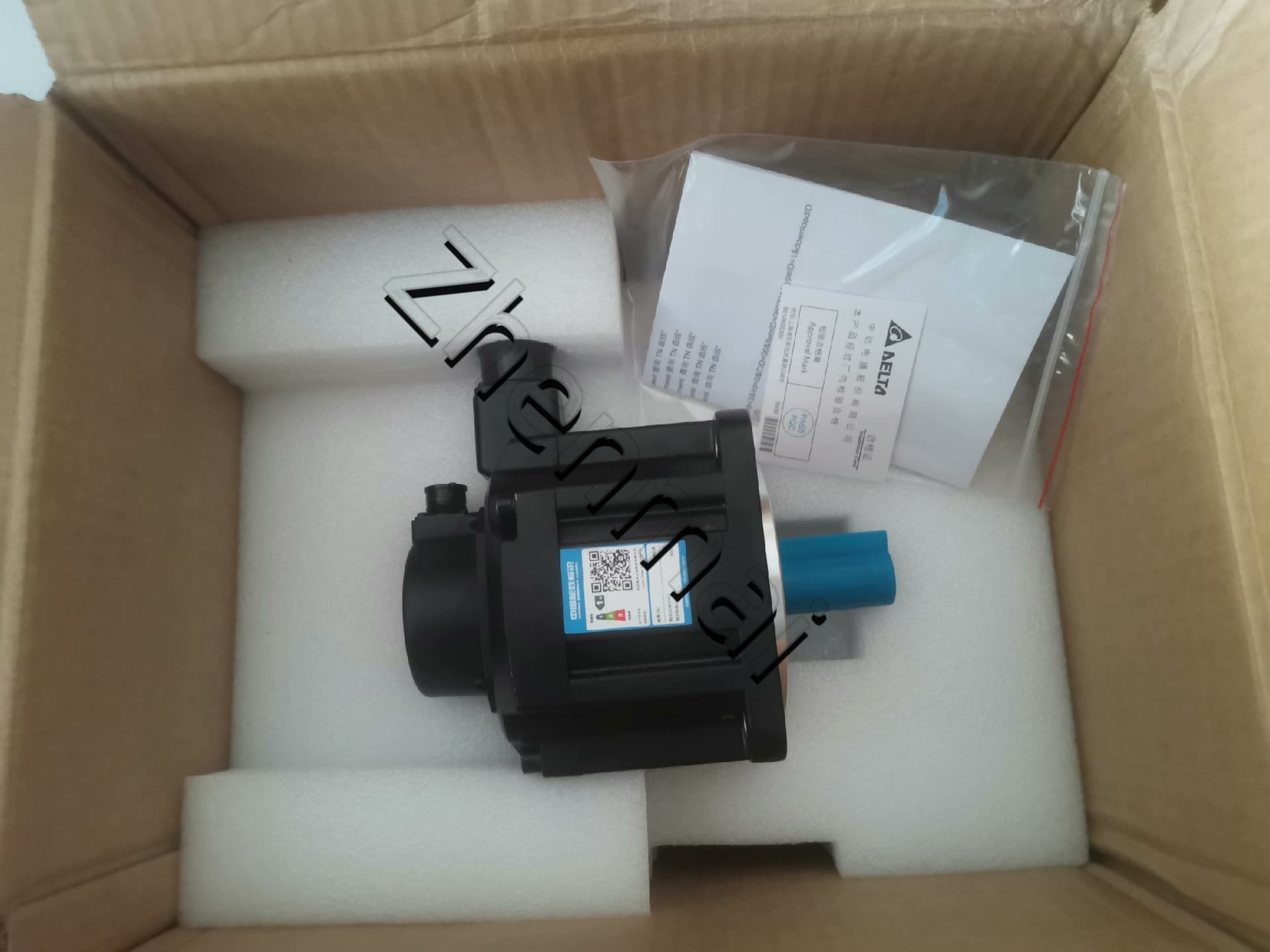 100% novo original e genuíno Delta ECM-B3M-E21315RS1 conversores de frequência Drive Servo Motor