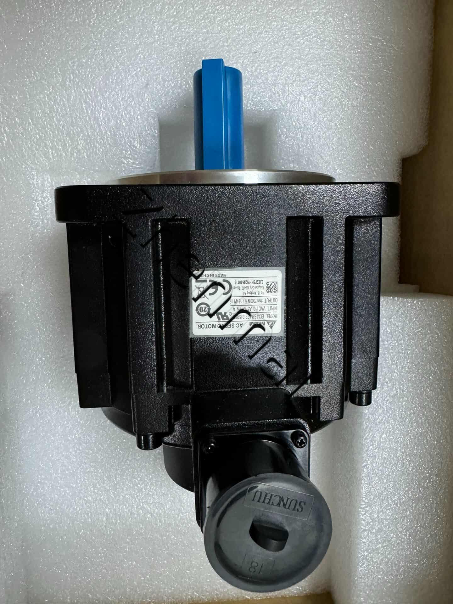 100% novo original e genuíno Delta ECM-E3M-E21315RSE conversores de frequência Drive Servo Motor