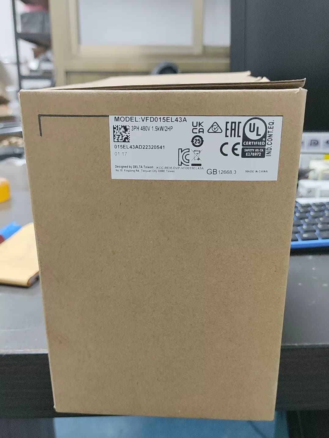 100% novo original e genuíno Delta VFD015EL43A conversores de frequência Drive Servo Motor