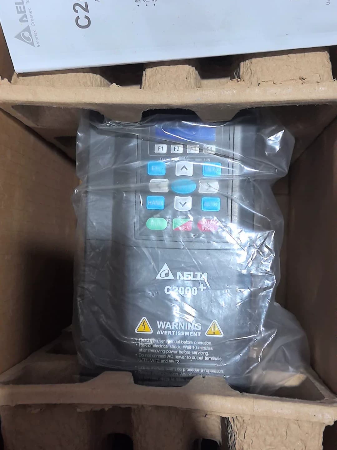 100% novo original e genuíno Delta VFD022C43A-21 conversores de frequência Drive Servo Motor
