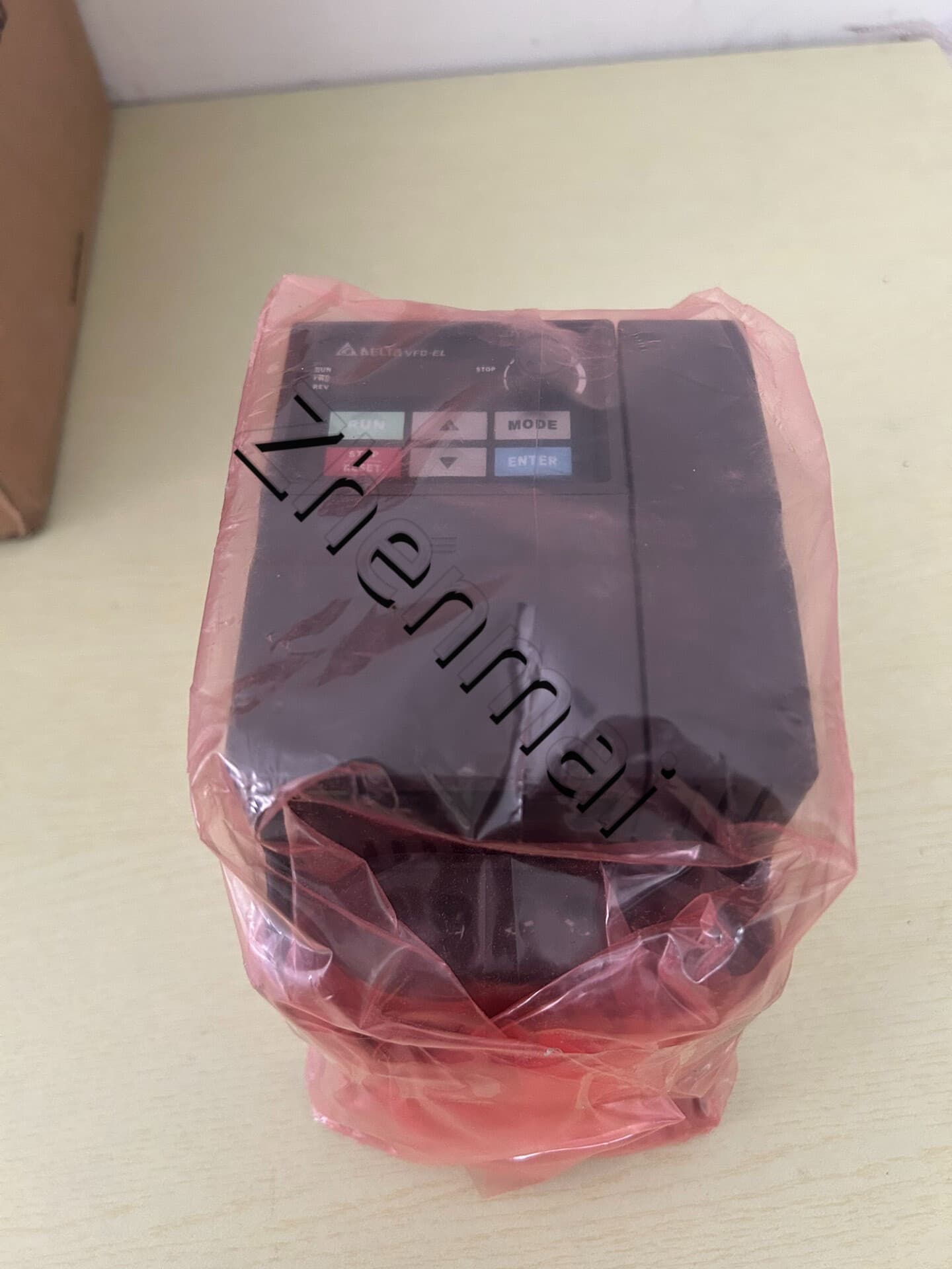 100% novo original e genuíno Delta VFD022EL43A conversores de frequência Drive Servo Motor
