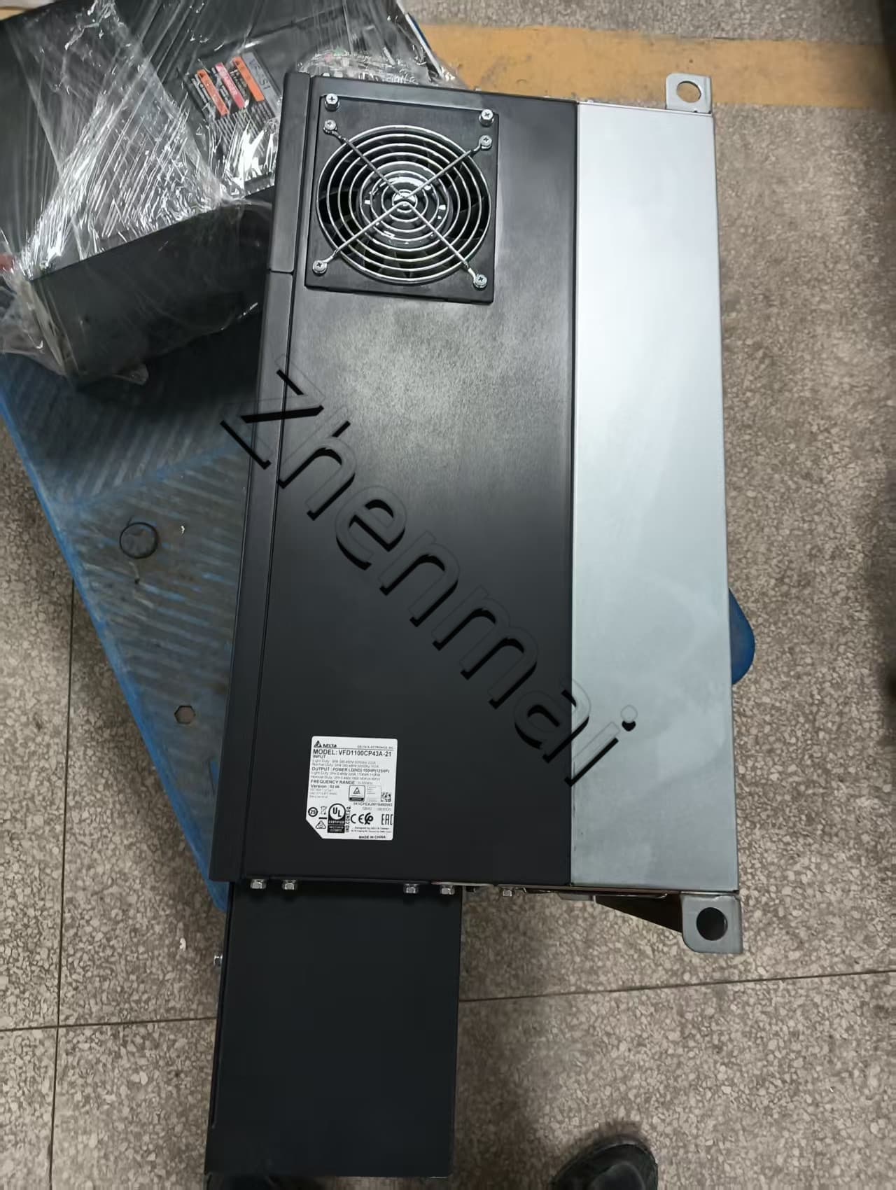 100% novo original e genuíno Delta VFD1100CP43A-21 380V110KW conversores de frequência Drive Servo Motor