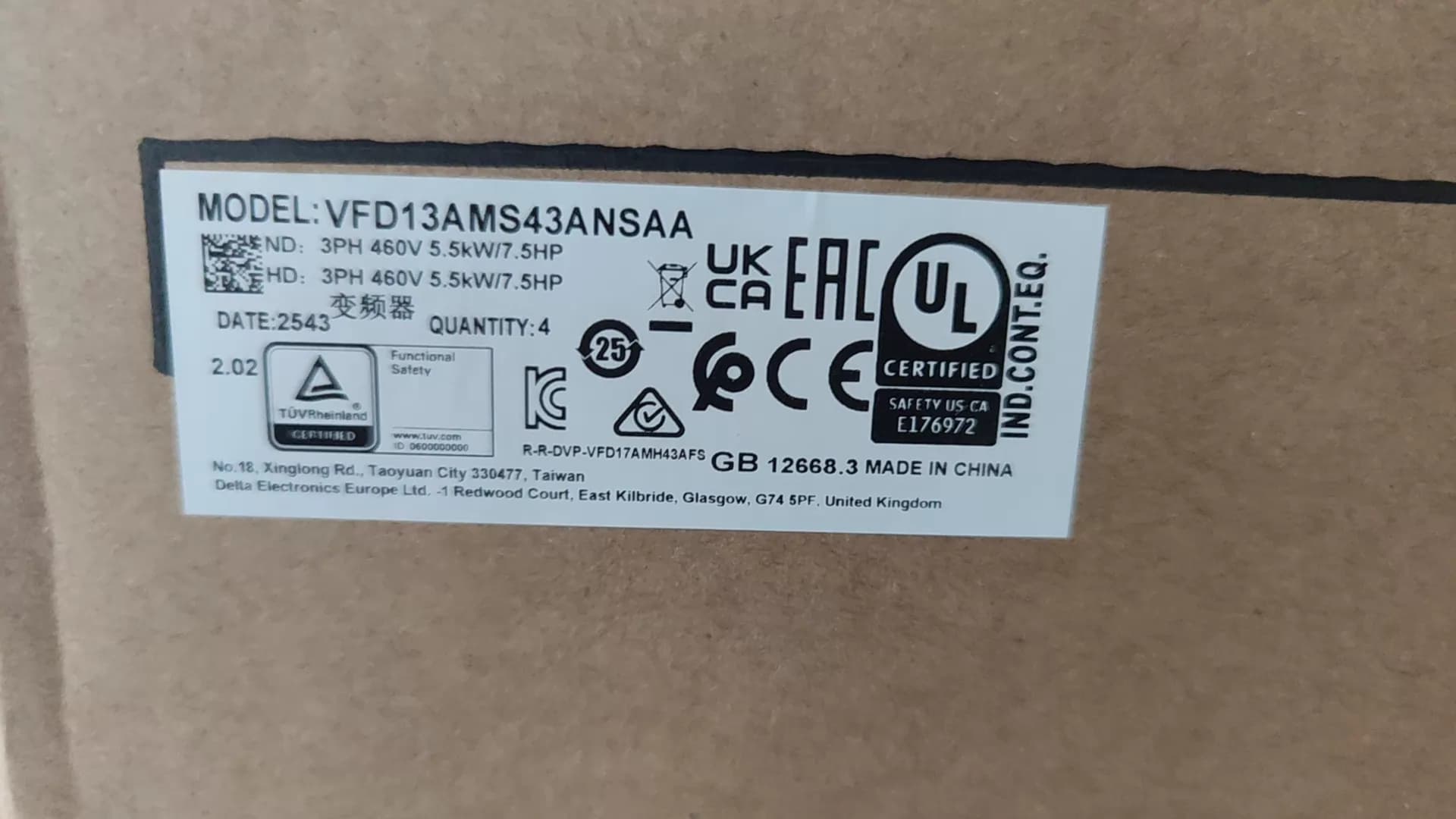 100% novo original e genuíno Delta VFD13AMH43ANSAA 5.5KW conversores de frequência Drive Servo Motor