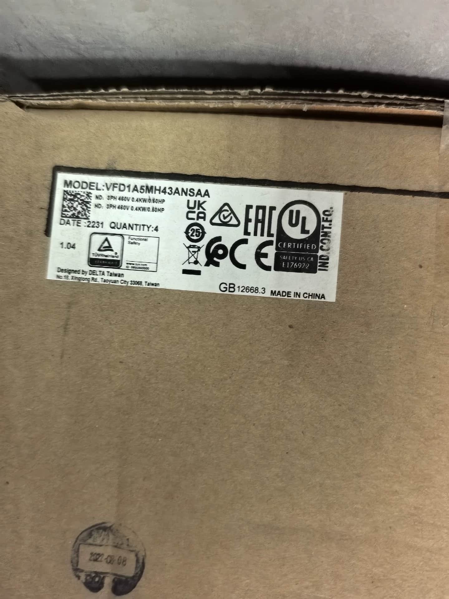 100% novo original e genuíno Delta VFD1A5MH43ANSAA 0,4KW conversores de frequência Drive Servo Motor