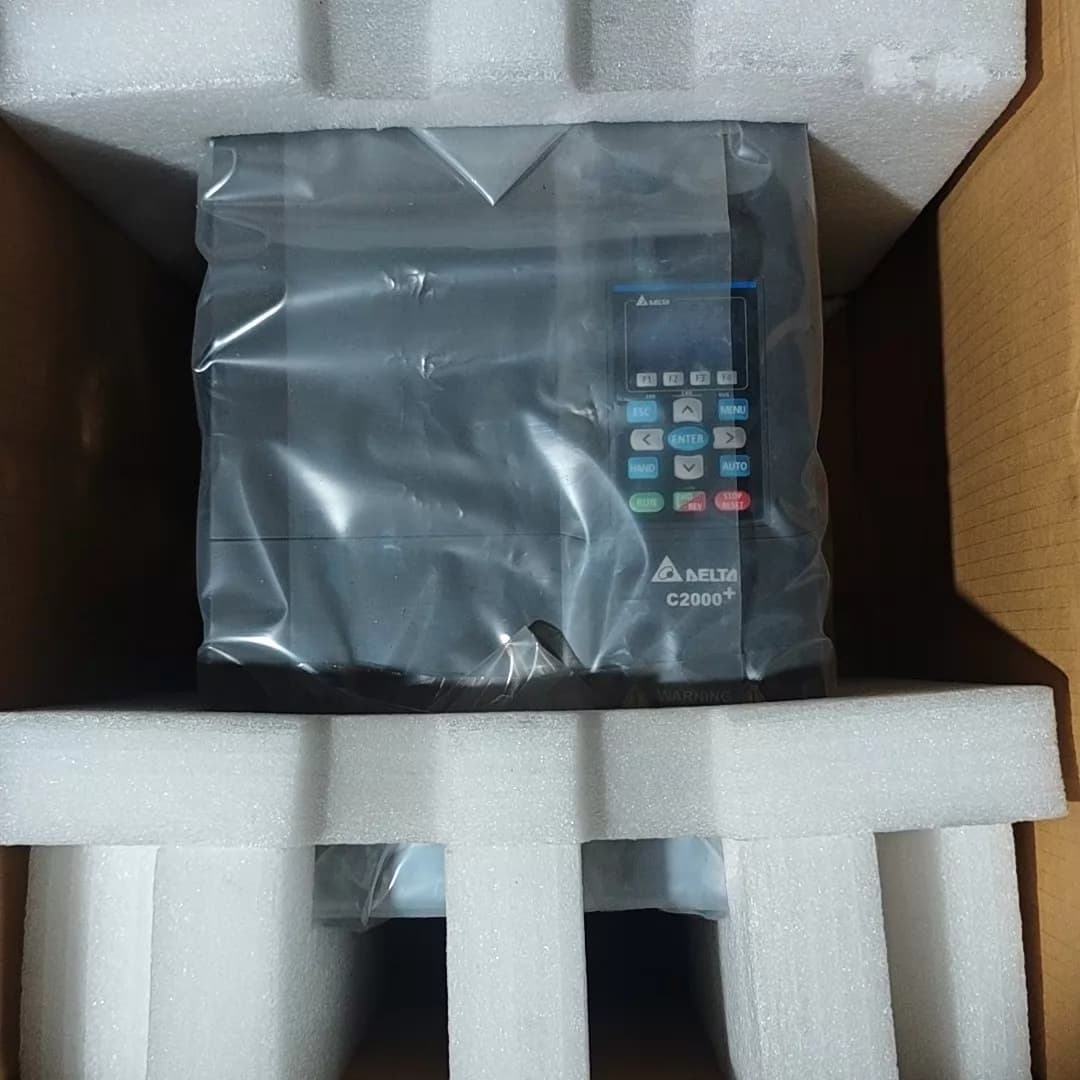 100% novo original e genuíno Delta VFD370C43S-00 conversores de frequência Drive Servo Motor