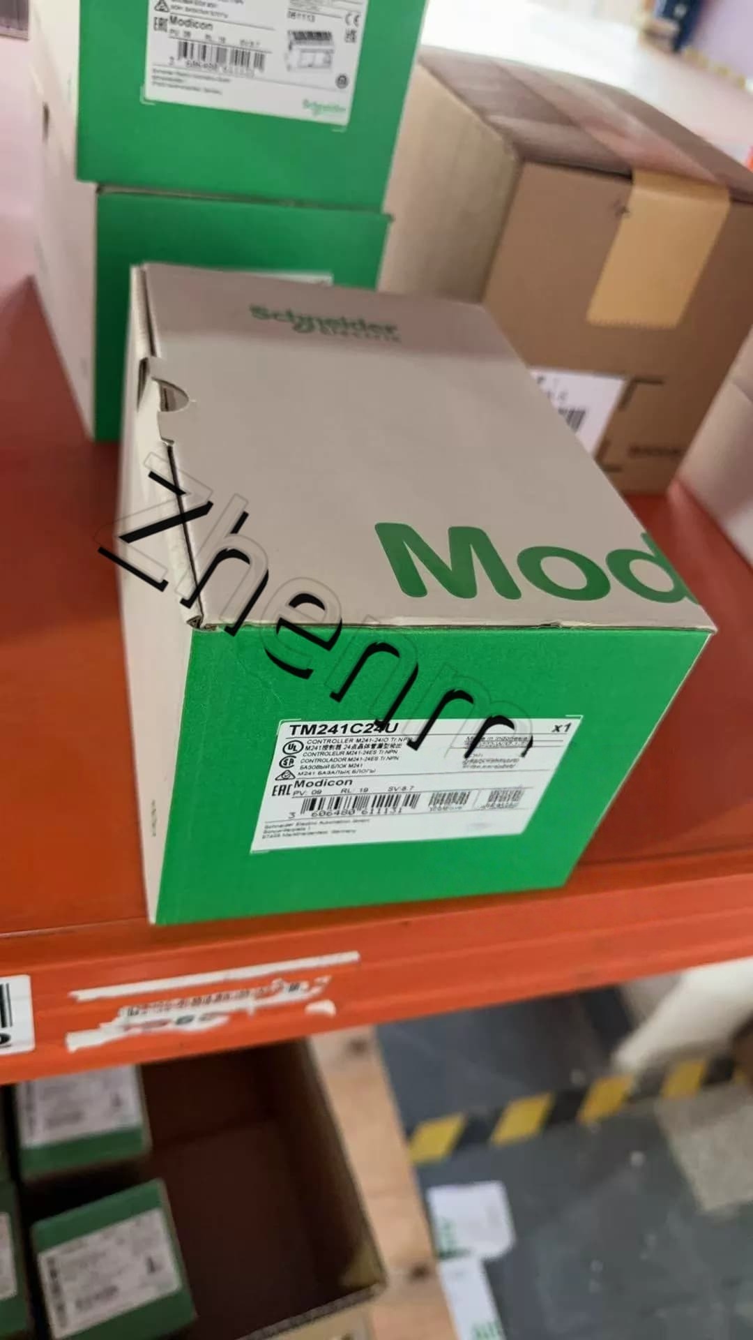 100% novo, original e genuíno Schneider TM241C24U Conversores de frequência, disjuntores, contatores, dispositivos de proteção