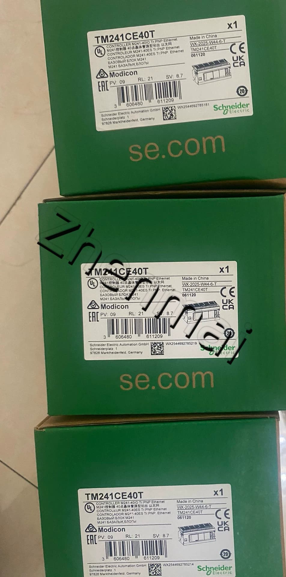 100% novo, original e genuíno Schneider TM241CE40T Conversores de frequência, disjuntores, contatores, dispositivos de proteção