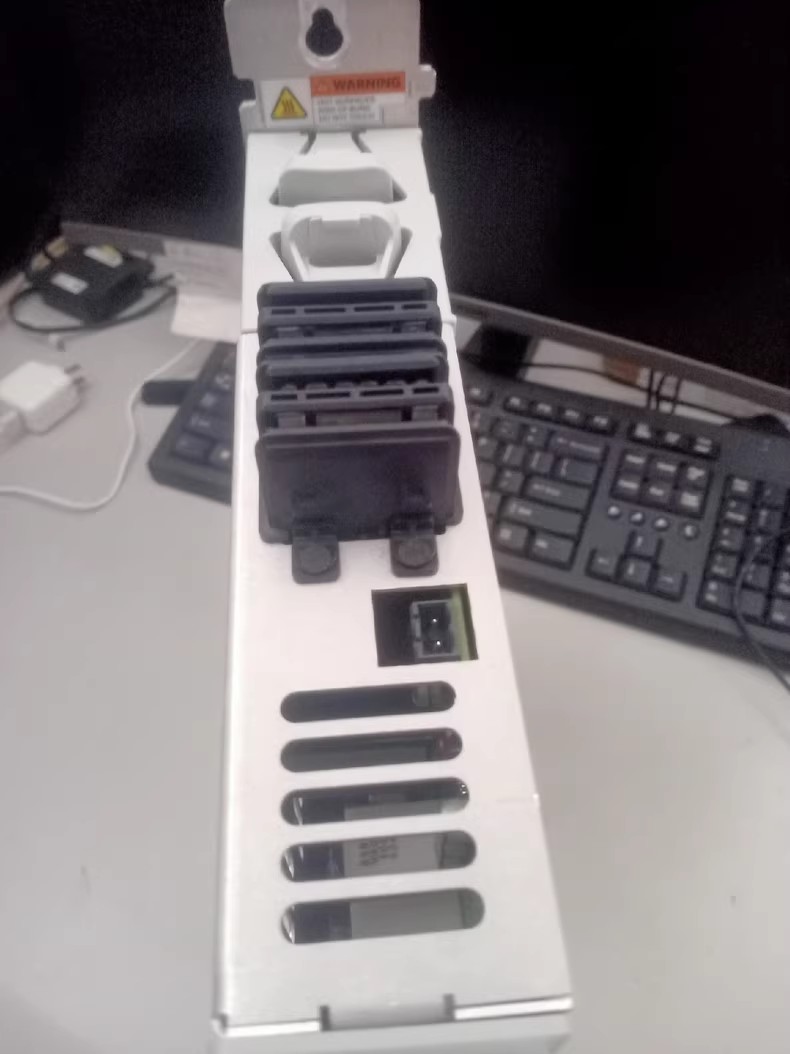 2198-CAPMOD-2240 Módulo de tampa Kinetix 5700, novo e genuíno Entrega rápida