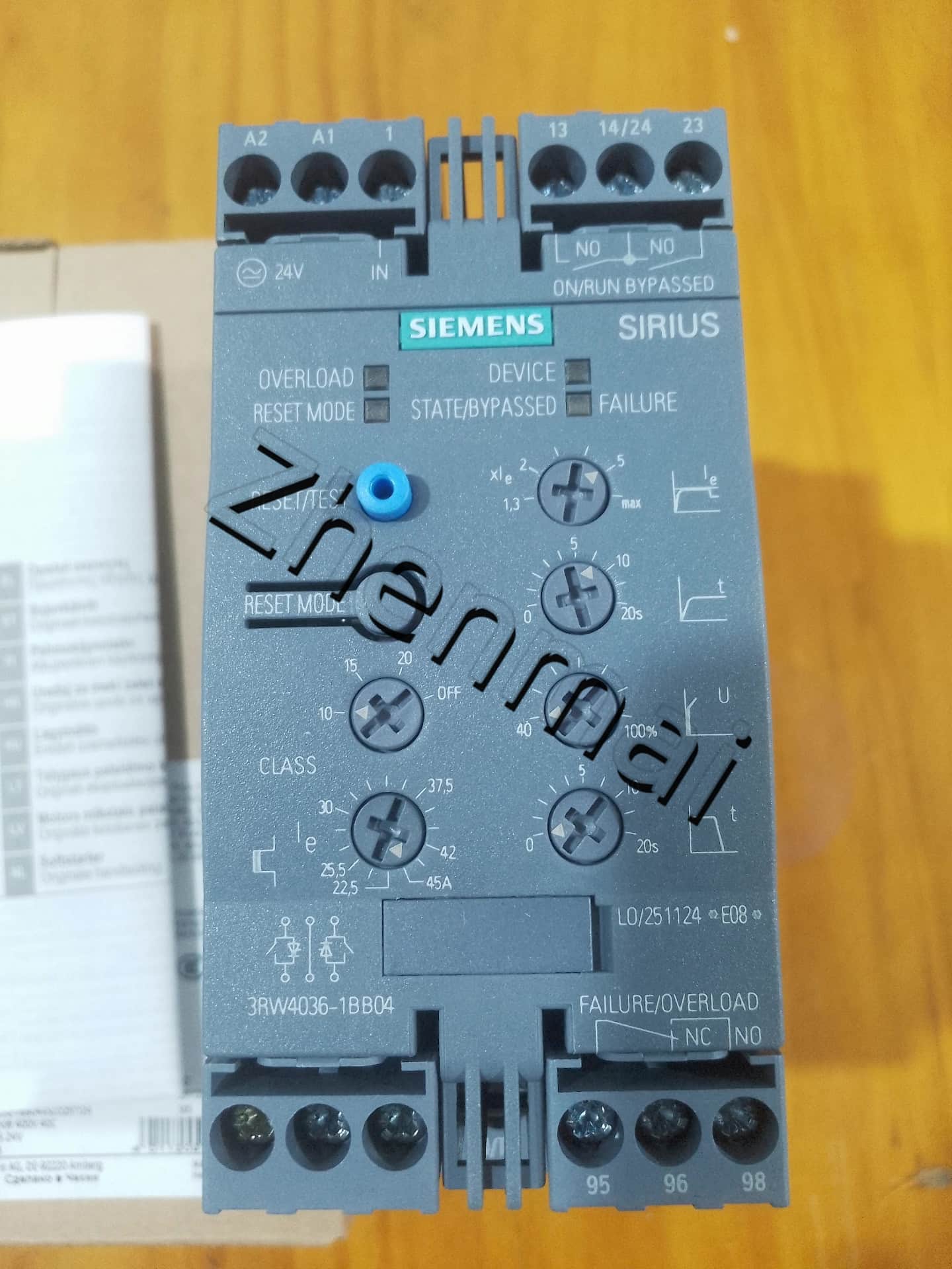 Siemens 3RW4036-1BB04 Soft Starter SIRIUS SOFT STARTER novo, genuíno e direto da fábrica