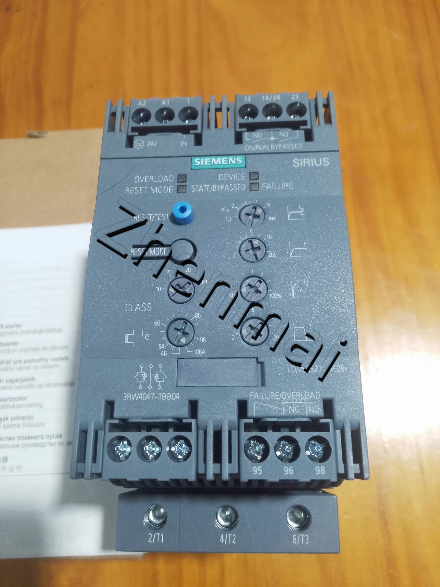 Siemens 3RW4047-1BB04 Soft Starter SIRIUS SOFT STARTER novo, genuíno e direto da fábrica
