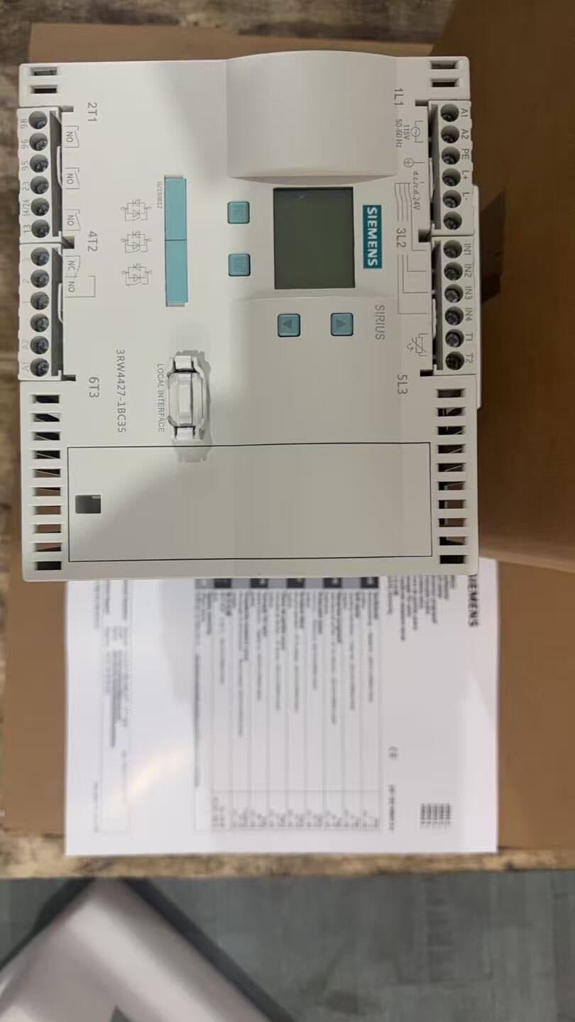 Siemens 3RW4434-6BC44 Soft Starter SIRIUS SOFT STARTER novo, genuíno e direto da fábrica
