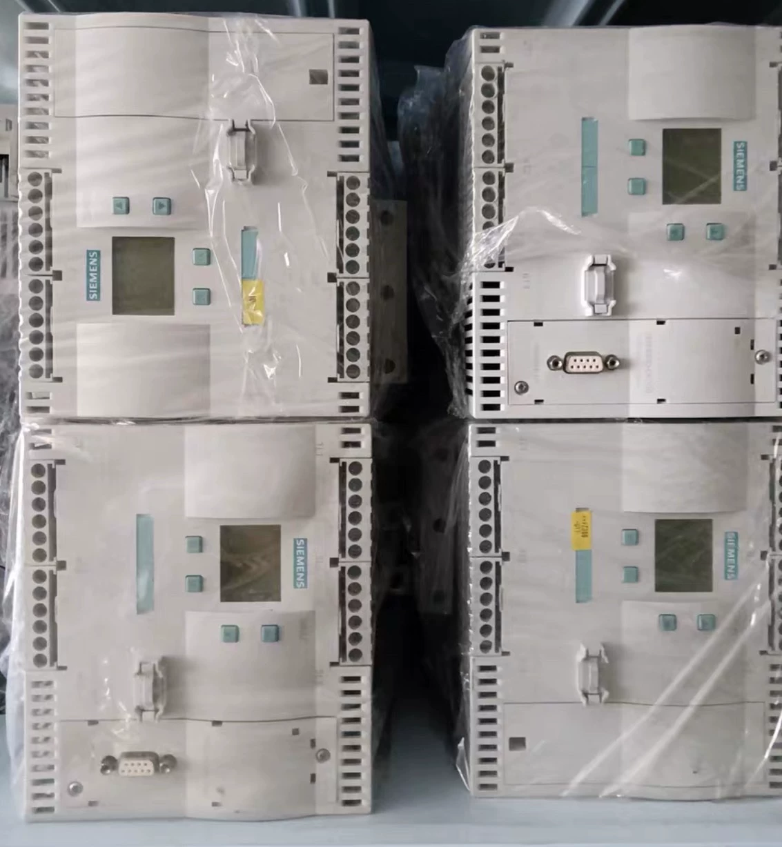 Siemens 3RW4456-2BC45 Soft Starter SIRIUS SOFT STARTER novo, genuíno e direto da fábrica