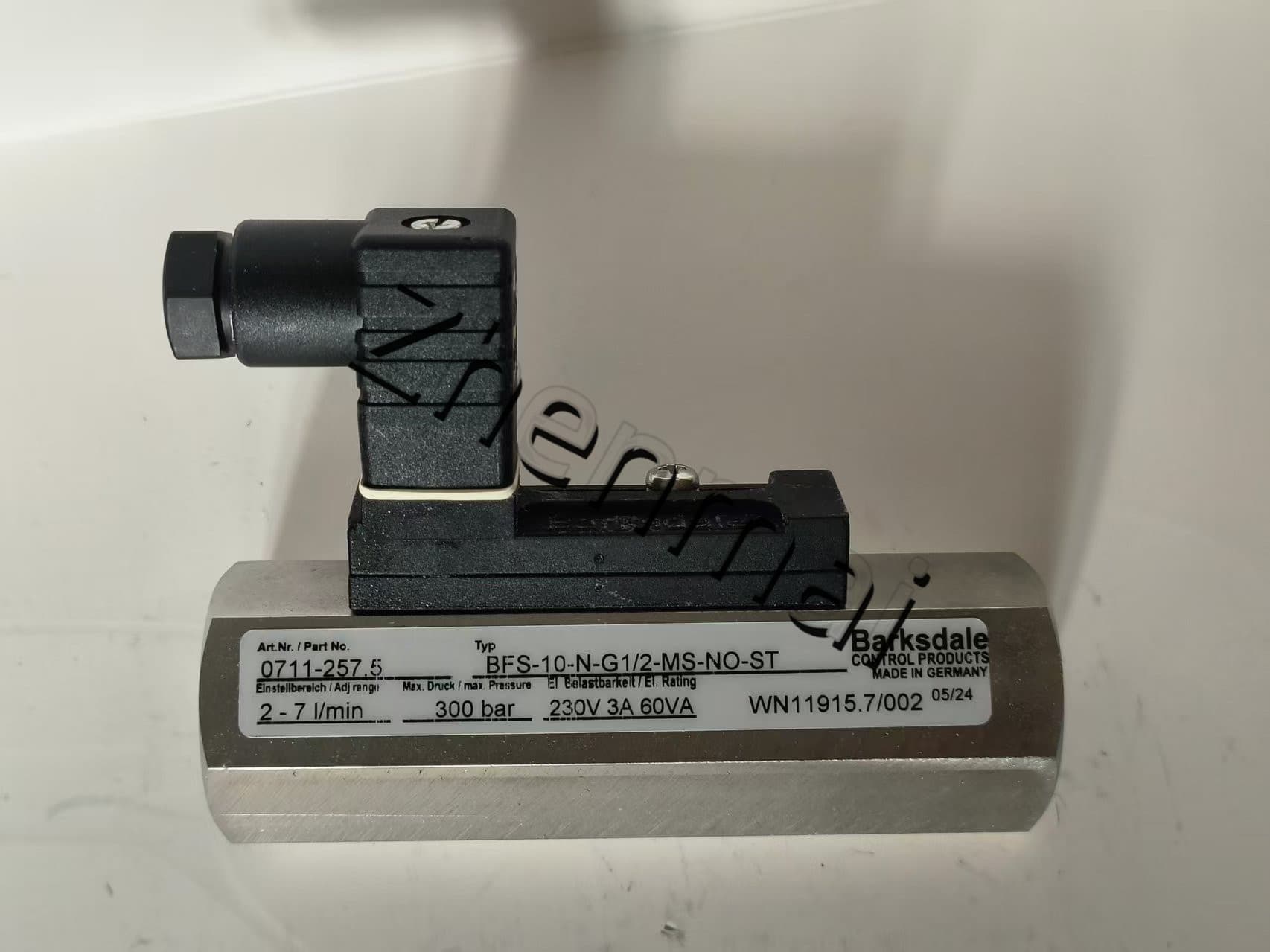 Brandnew original barksdale 0711-257.5 sensor de pressão interruptor de nível interruptor de fluxo interruptor de pressão transporte rápido