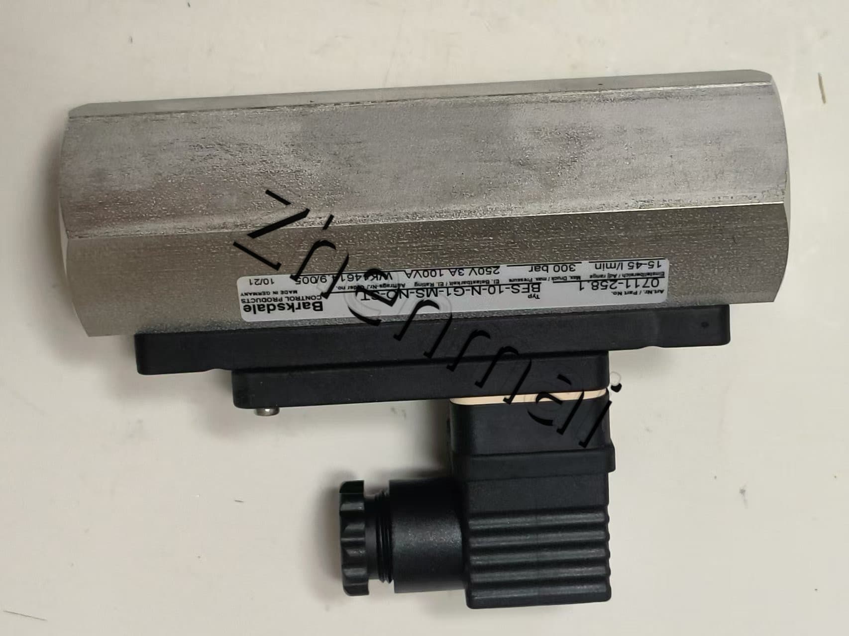 Brandnew original barksdale 0711-258.1 sensor de pressão interruptor de nível interruptor de fluxo interruptor de pressão transporte rápido