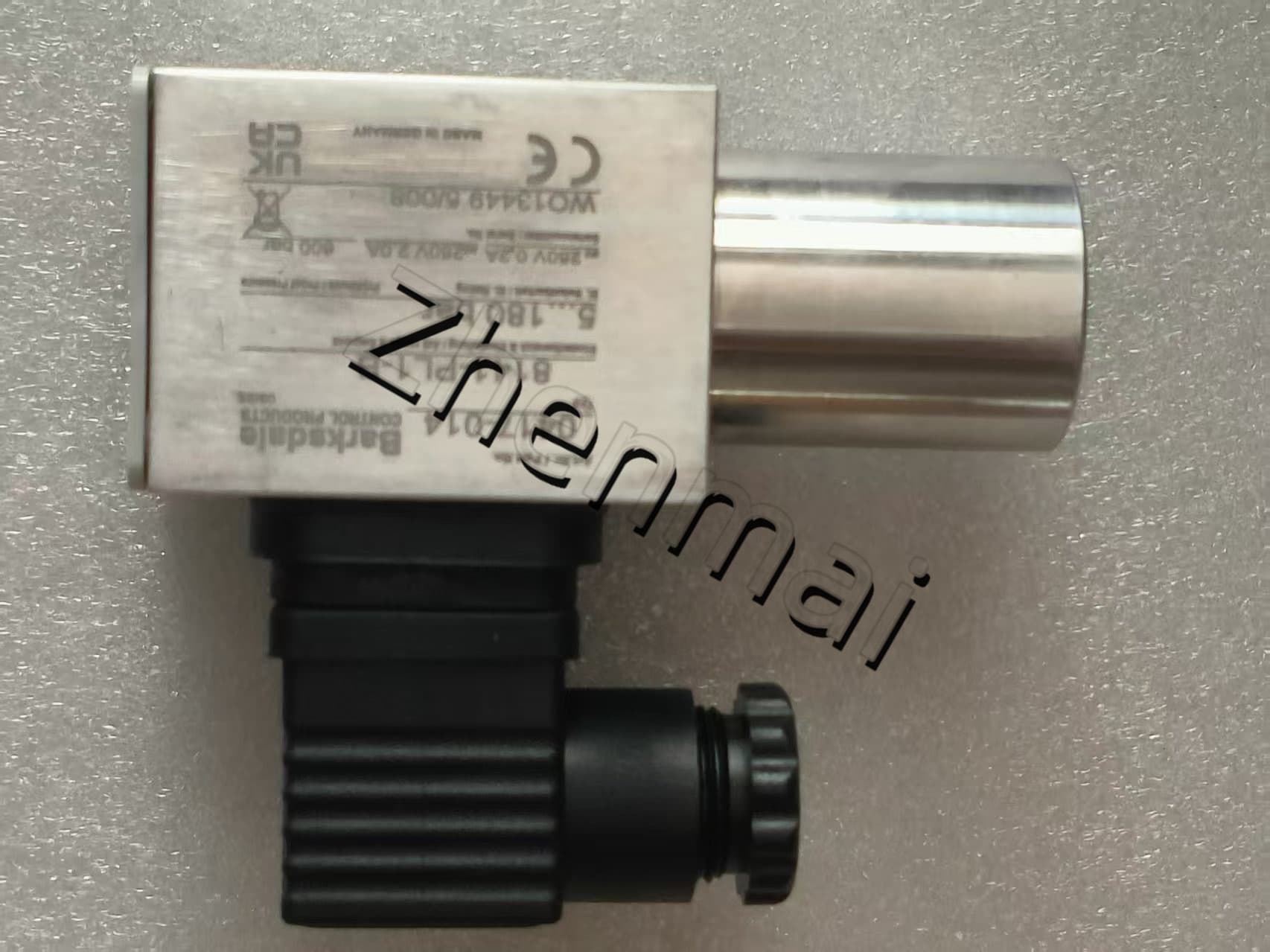 Brandnew original barksdale 8141-pl1-b 0417-014 sensor de pressão interruptor de nível interruptor de fluxo interruptor de pressão transporte rápido
