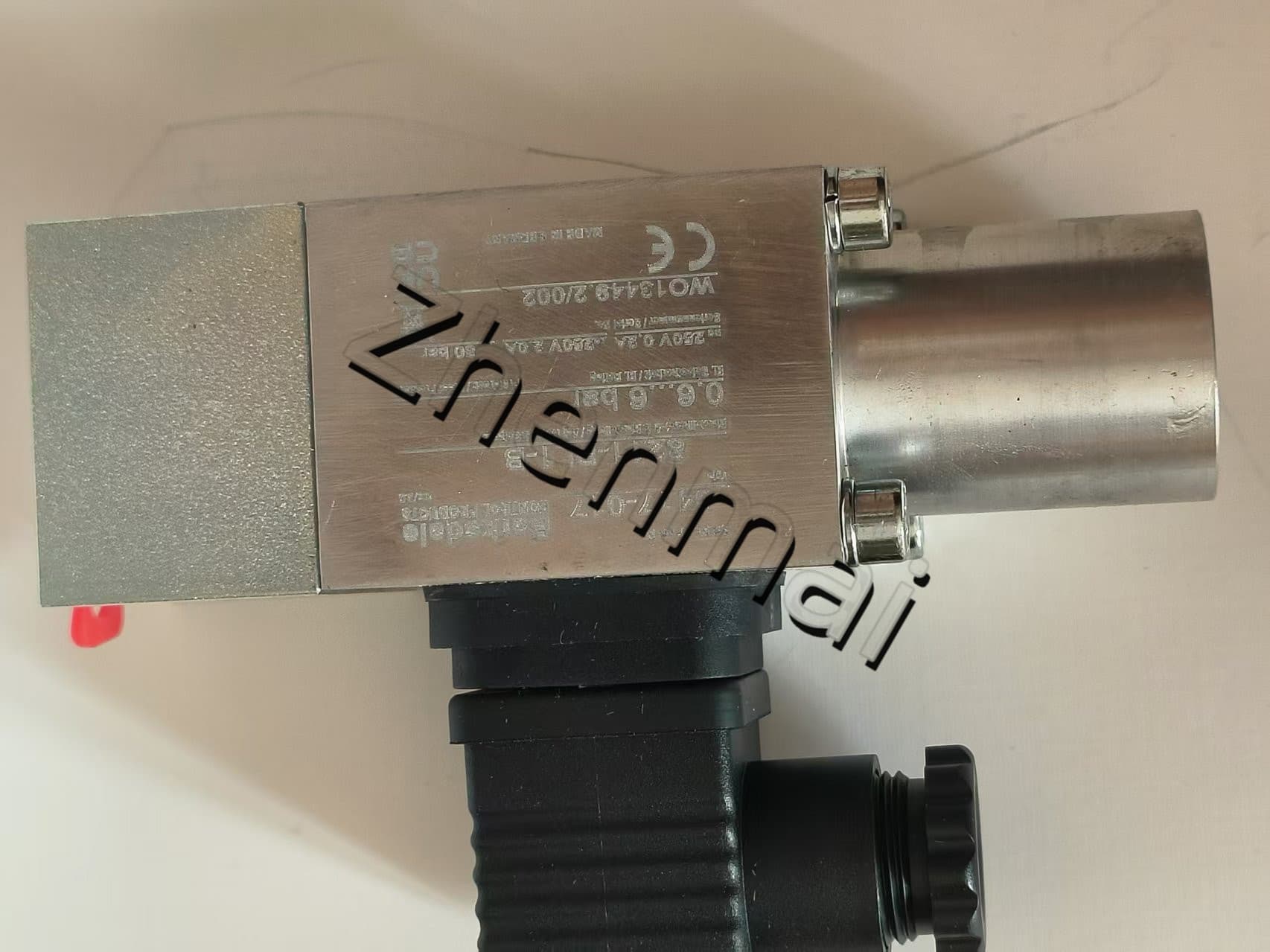 Brandnew original barksdale 8211-pl1-b 0417-017 sensor de pressão interruptor de nível interruptor de fluxo interruptor de pressão transporte rápido