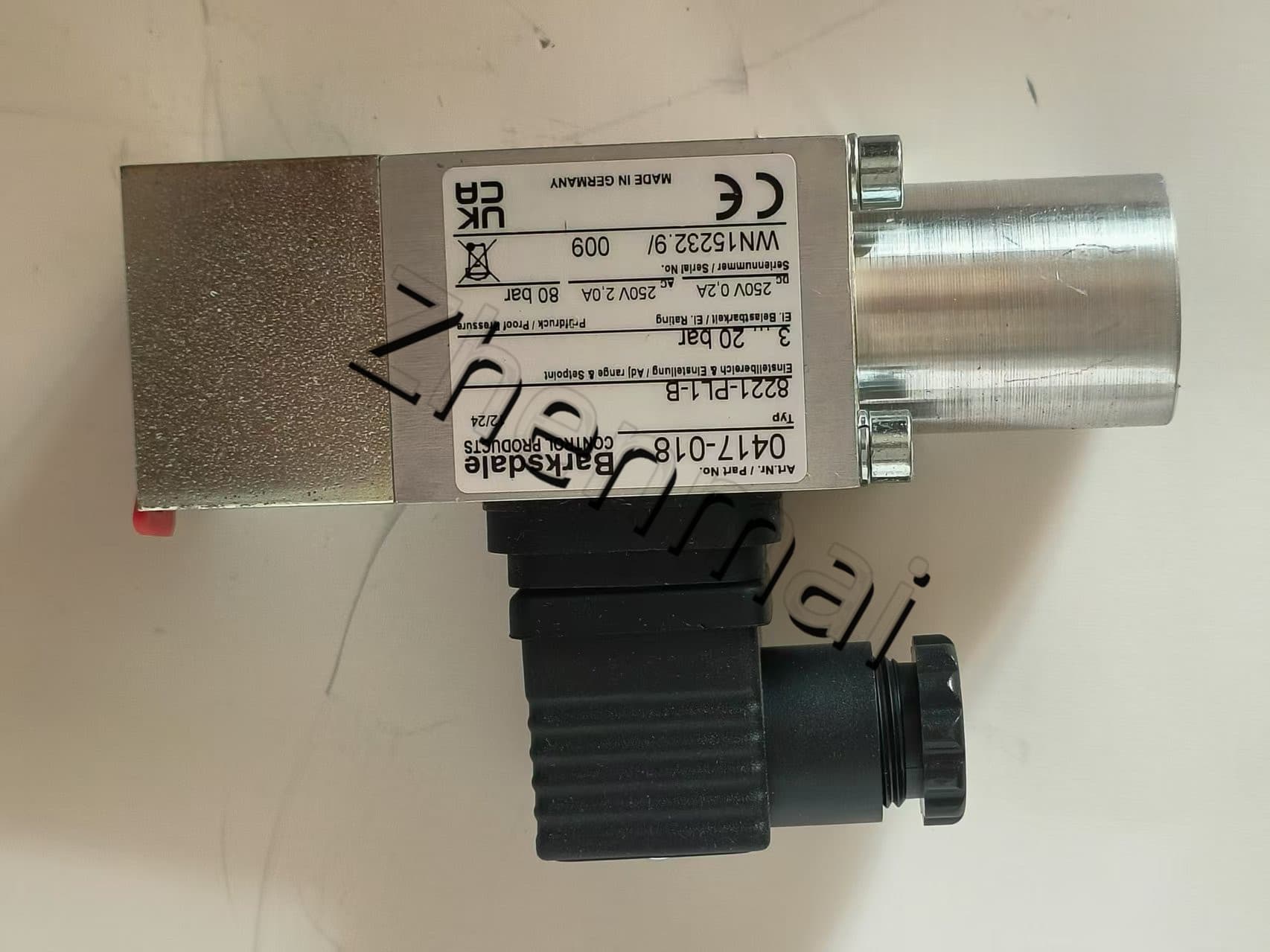 Brandnew original barksdale 8221-pl1-b 0417-018 sensor de pressão interruptor de nível interruptor de fluxo interruptor de pressão transporte rápido