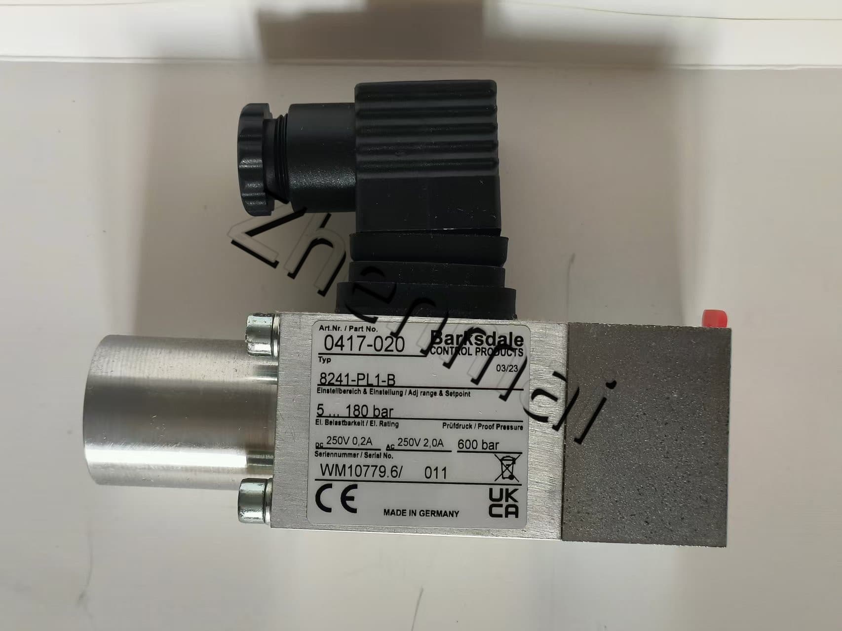 Brandnew original barksdale 8241-pl1-b 0417-020 sensor de pressão interruptor de nível interruptor de fluxo interruptor de pressão transporte rápido