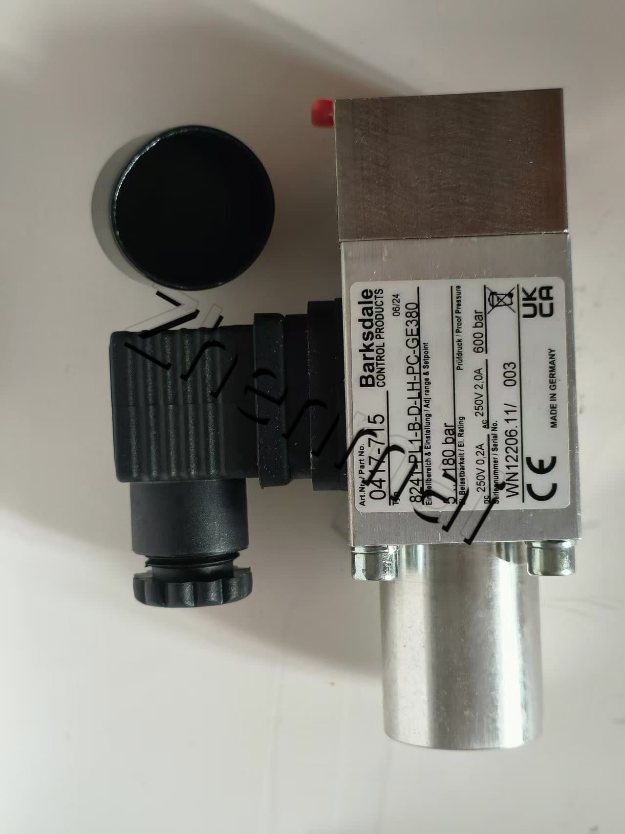 Brand New Original Barksdale 8241-PL1-B-D-LH-PC-GE380 0417-715 Sensor de pressão interruptor de nível interruptor de fluxo interruptor de pressão transporte rápido