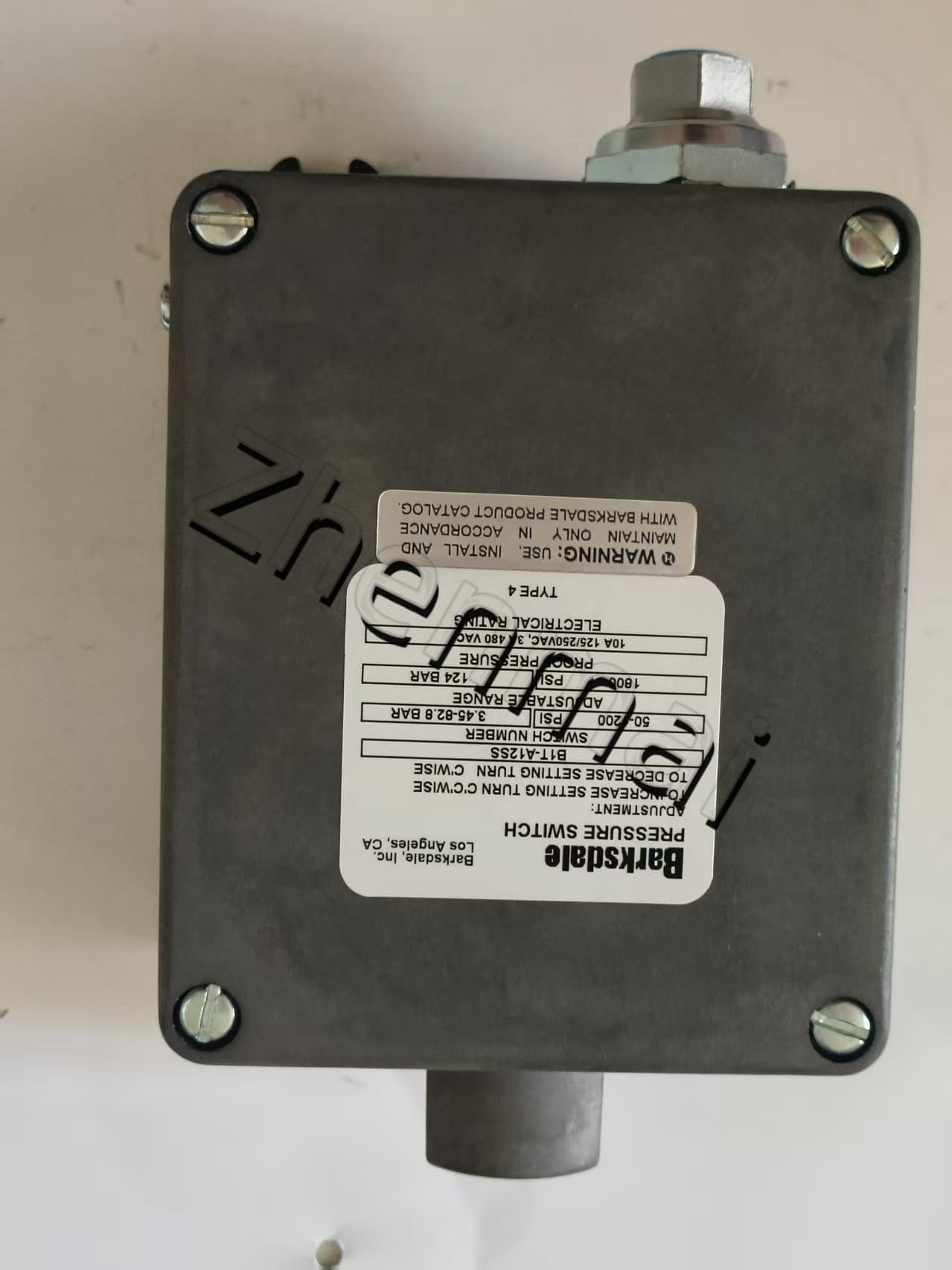 Brand New Original Barksdale B1T-A12SS sensor de pressão interruptor de nível interruptor de fluxo interruptor de pressão transporte rápido