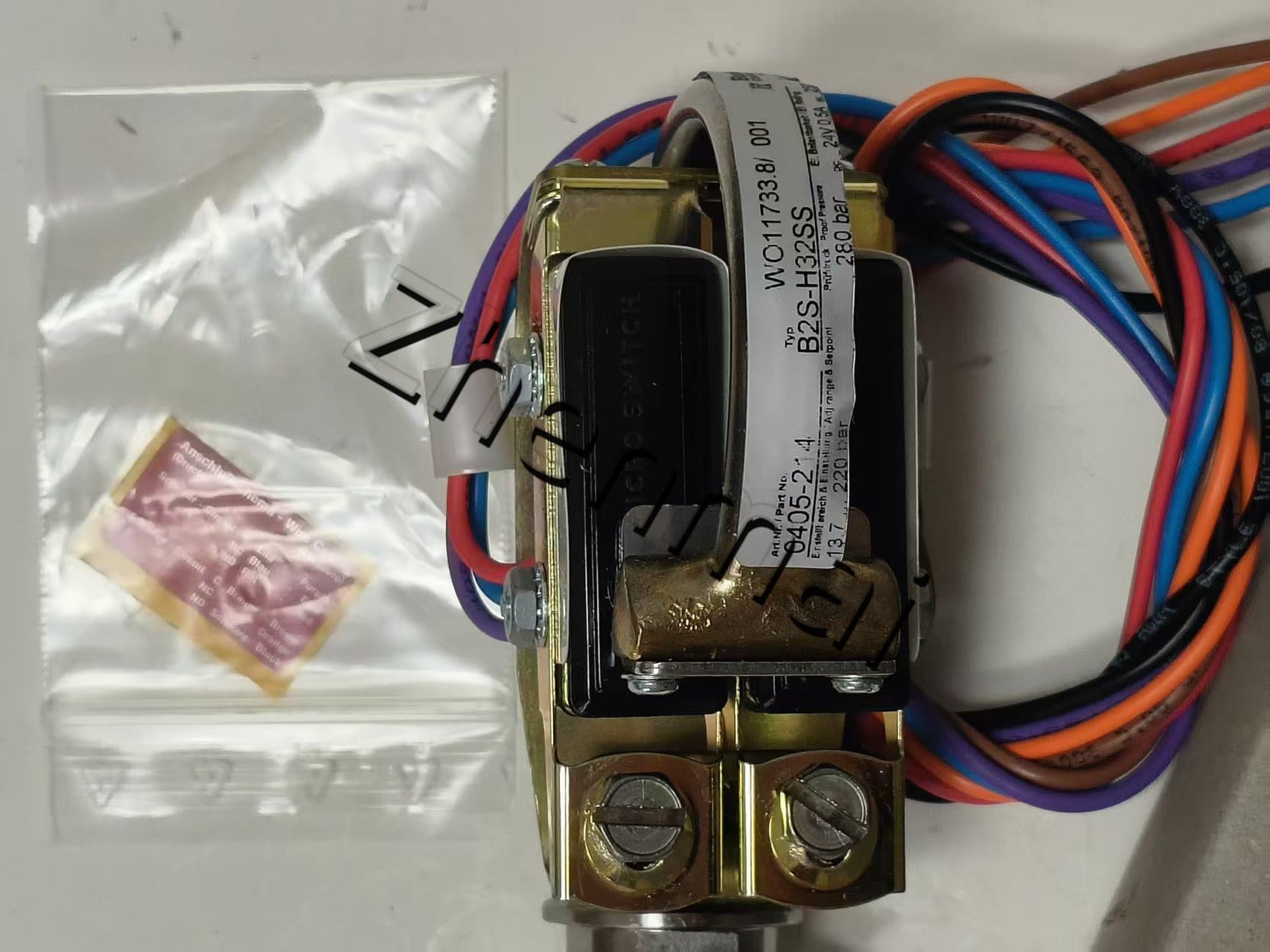 Brand New Original Barksdale B2S-H12SS sensor de pressão interruptor de nível interruptor de fluxo interruptor de pressão transporte rápido