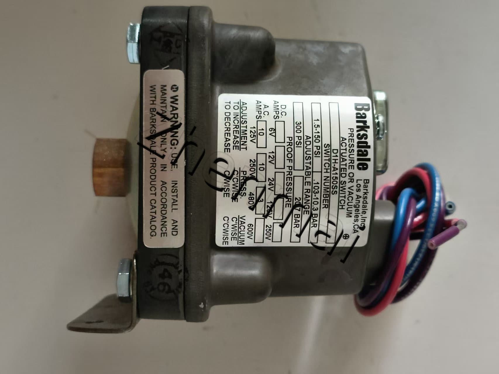 Brand New Original Barksdale D1H-A150SS sensor de pressão interruptor de nível interruptor de fluxo interruptor de pressão transporte rápido