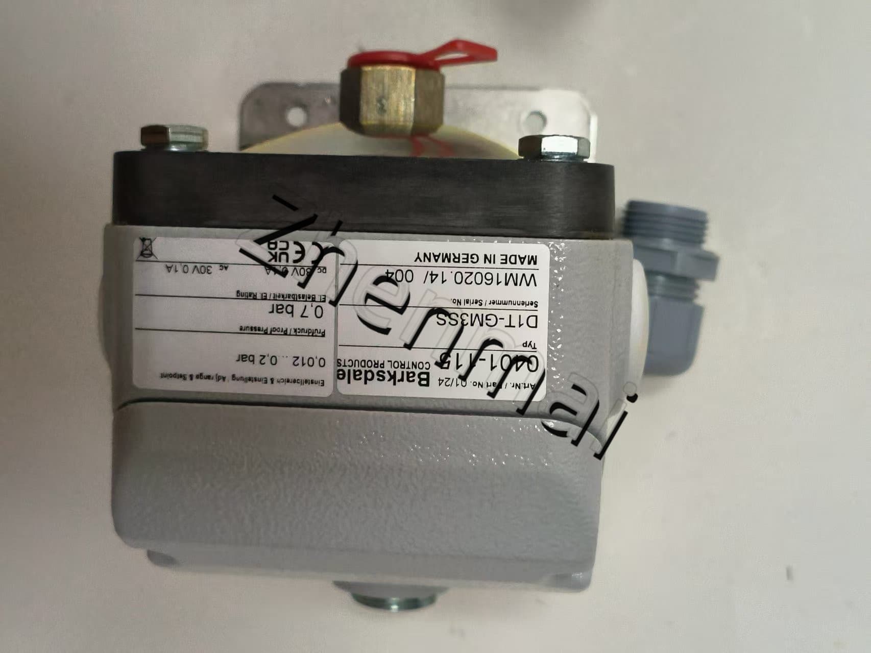 Brand New Original Barksdale D1T-GM3SS 0401-115 sensor de pressão interruptor de nível interruptor de fluxo interruptor de pressão transporte rápido
