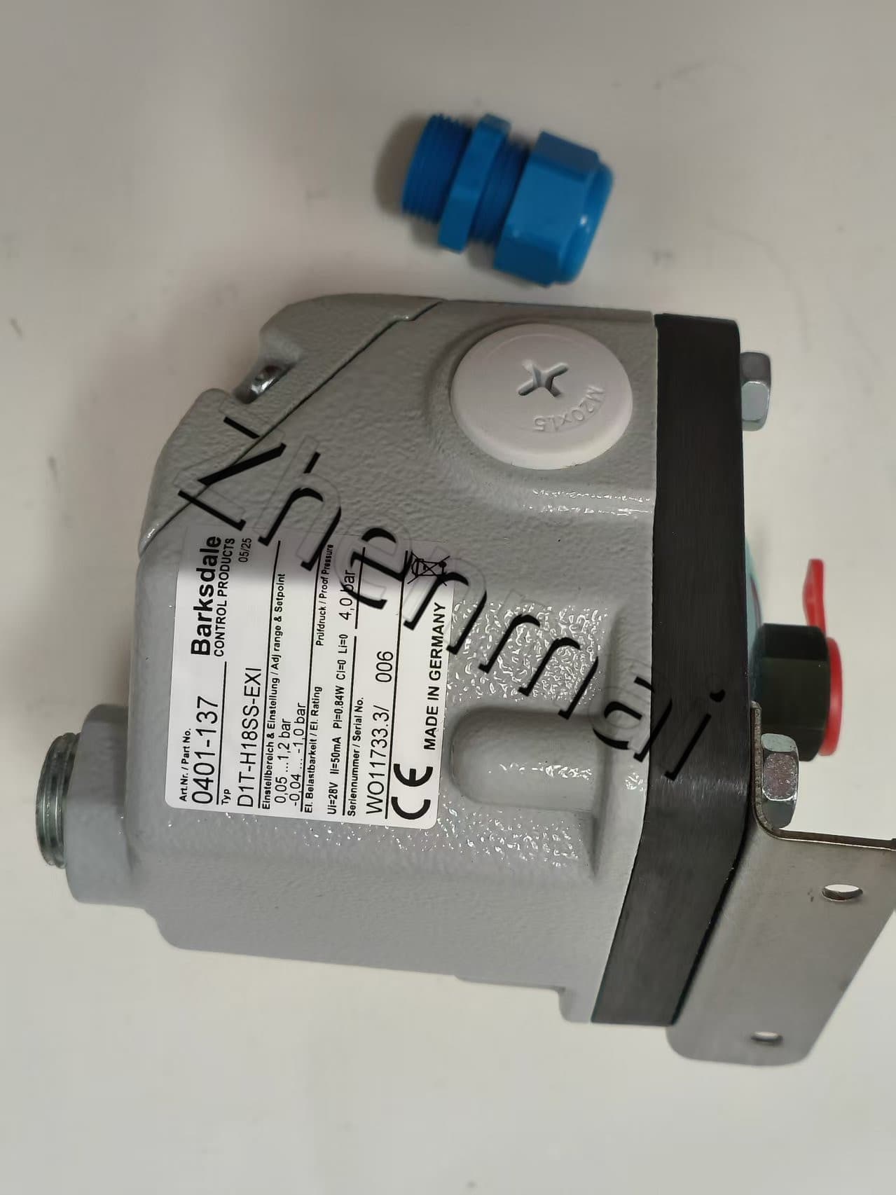 Brand New Original Barksdale D1T-H18SS-EXI 0401-137 sensor de pressão interruptor de nível interruptor de fluxo interruptor de pressão transporte rápido
