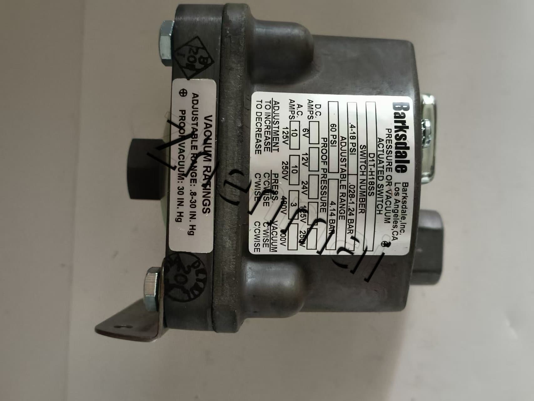 Brand New Original Barksdale D1T-H18SS sensor de pressão interruptor de nível interruptor de fluxo interruptor de pressão transporte rápido