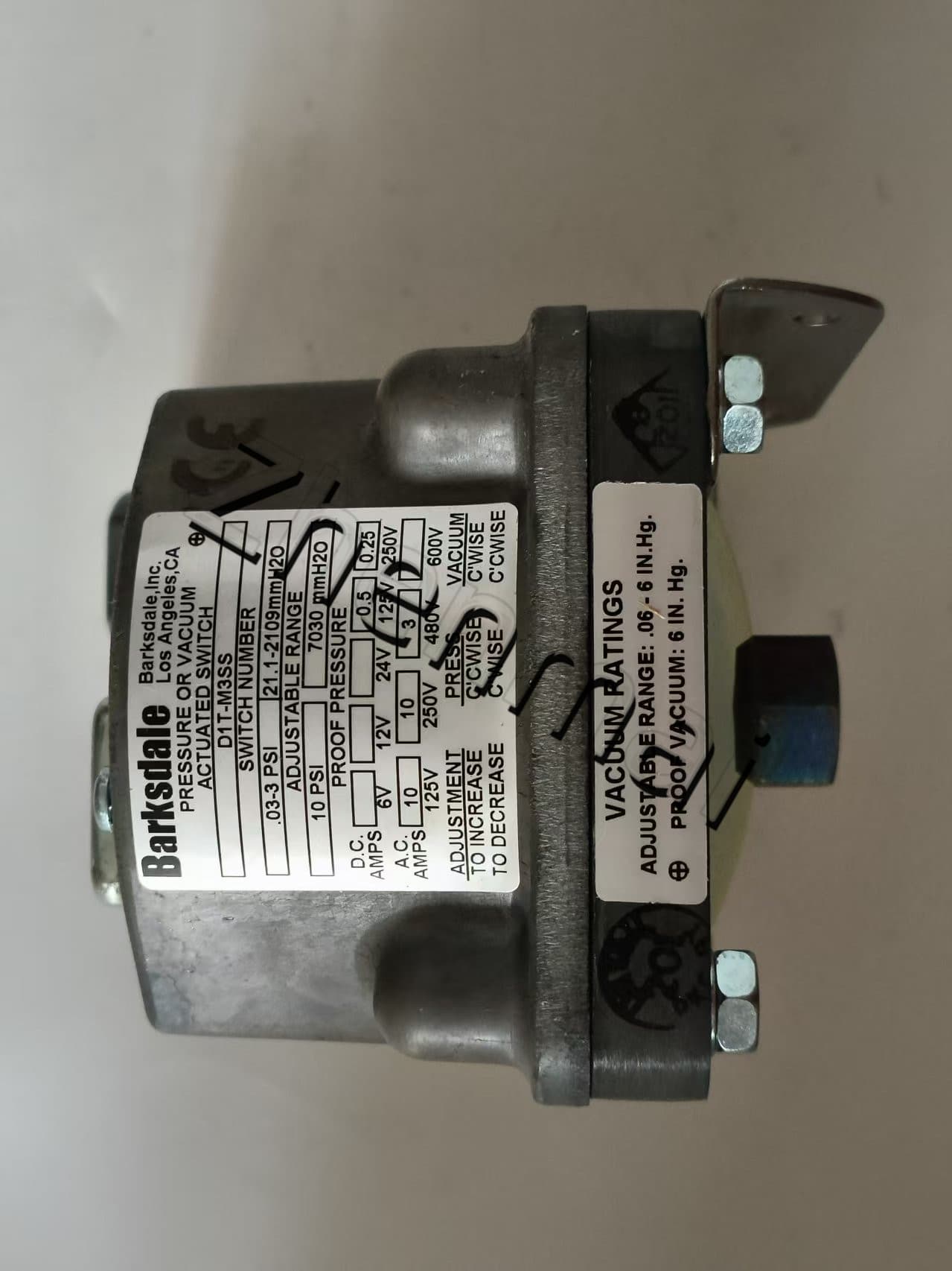 Brand New Original Barksdale D1T-M3SS sensor de pressão interruptor de nível interruptor de fluxo interruptor de pressão transporte rápido