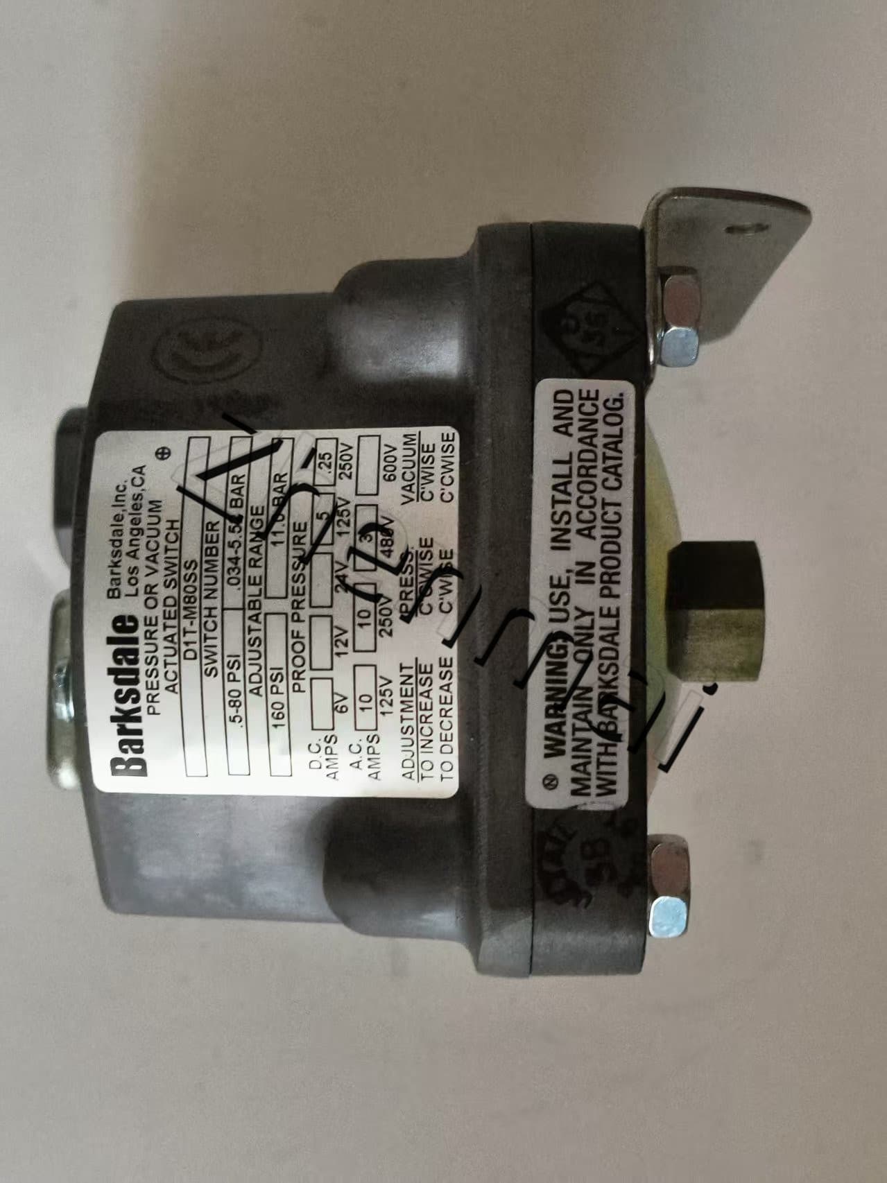 Brand New Original Barksdale DD1T-M80SS sensor de pressão interruptor de nível interruptor de fluxo interruptor de pressão transporte rápido
