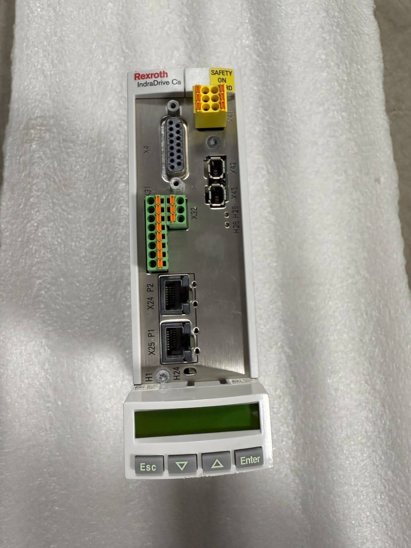 Brand New Original Bosch Rexroth Servo drive HCS01.1E-W0005-A-03-B-ET-EC-NN-S5-NN-FW Servo Motor Transporte Rápido