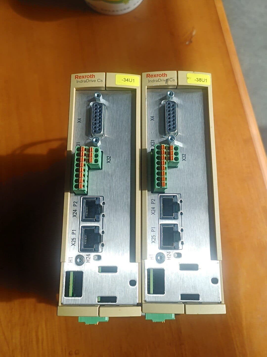 Brand New Original Bosch Rexroth Servo drive HCS01.1E-W0008-A-03-E-S3-EC-NN-NN-FW Servo Motor Transporte Rápido