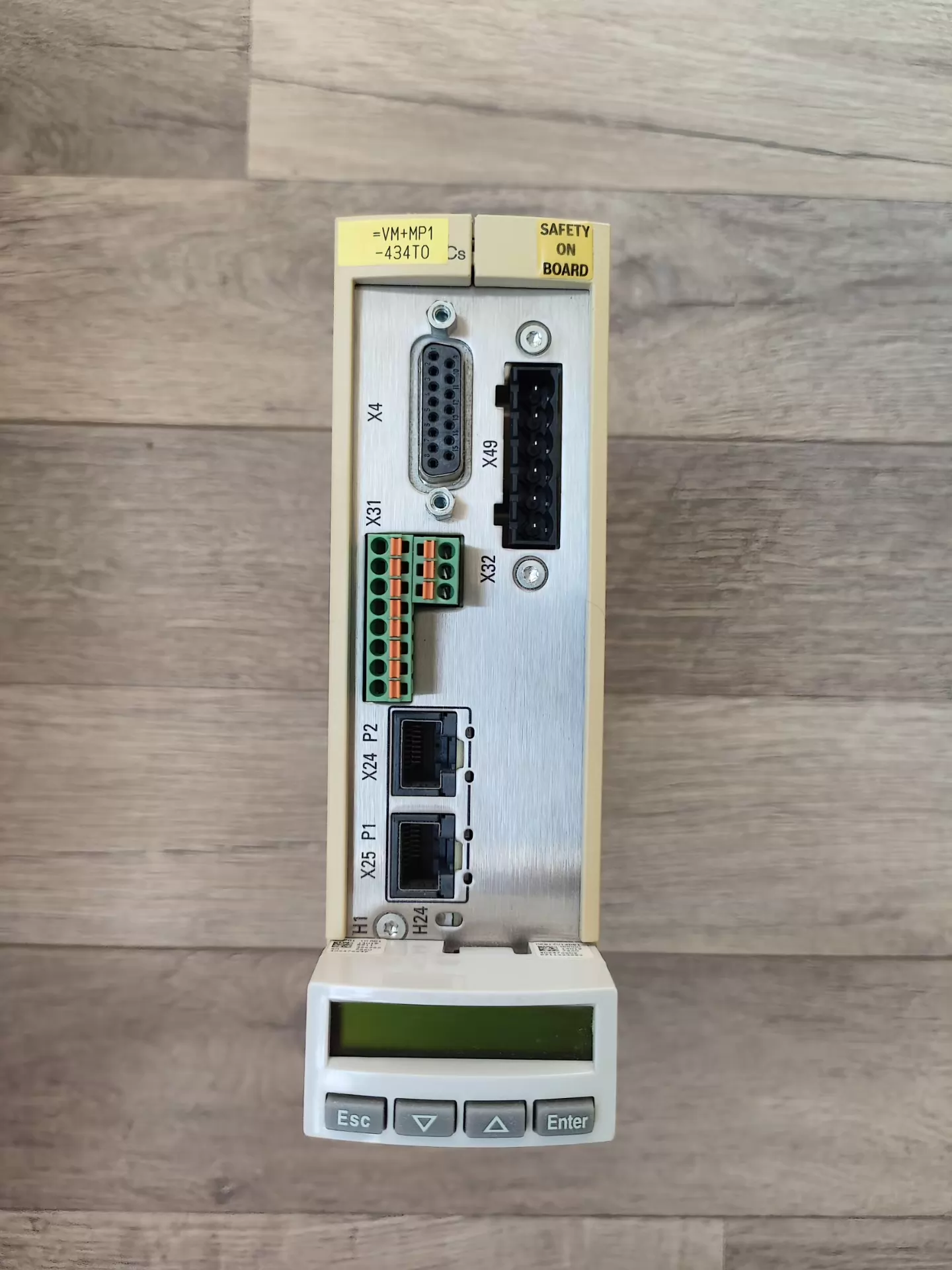 Brand New Original Bosch Rexroth Servo drive HCS01.1E-W0009-A-02-B-ET-EC-NN-L4-NN-FW Servo Motor Transporte Rápido