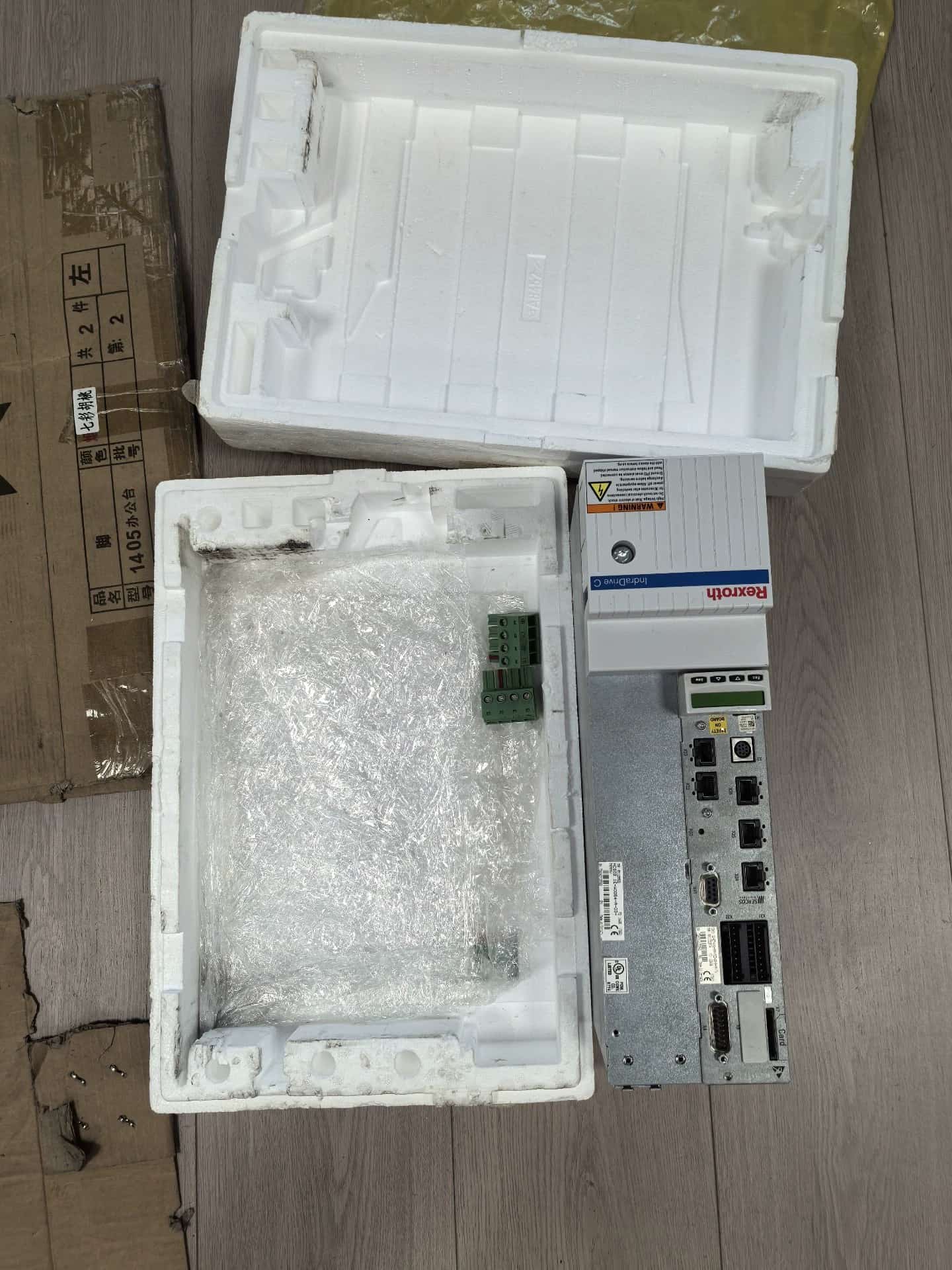 Brand New Original Bosch Rexroth Servo drive HCS02.1E-W0054-A-03-NNNV Servo Motor Transporte Rápido