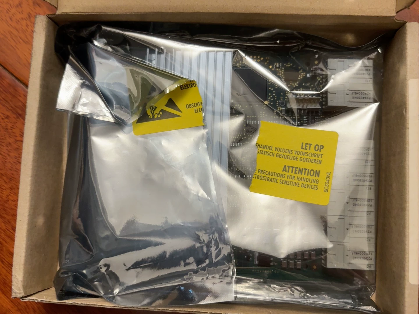 Brand New Original Bosch Rexroth Servo drive NYM04.1-5PU-NNNN Servo Motor Transporte Rápido