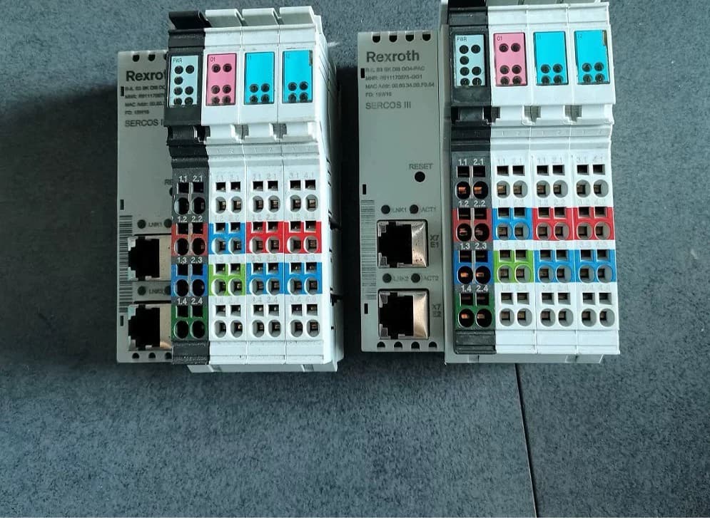 Brand New Original Bosch Rexroth Servo drive PLC Mobule controlador PLC R911170875 R-IL S3 BK DI8 DO4-PAC Servo Motor Transporte Rápido