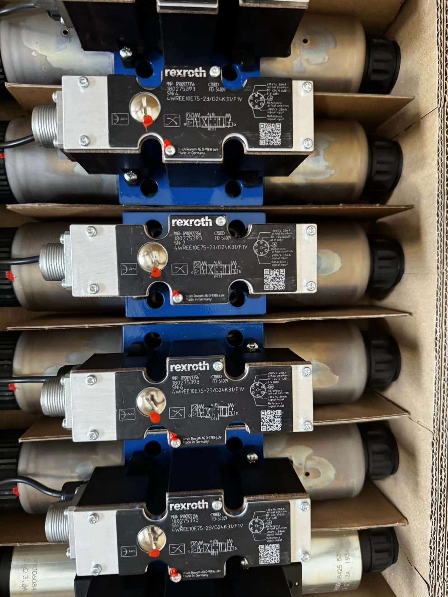 Brandnew original bosch rexroth servo drive válvula proporcional DBEM20-7X/100yg24k4m servo motor transporte rápido