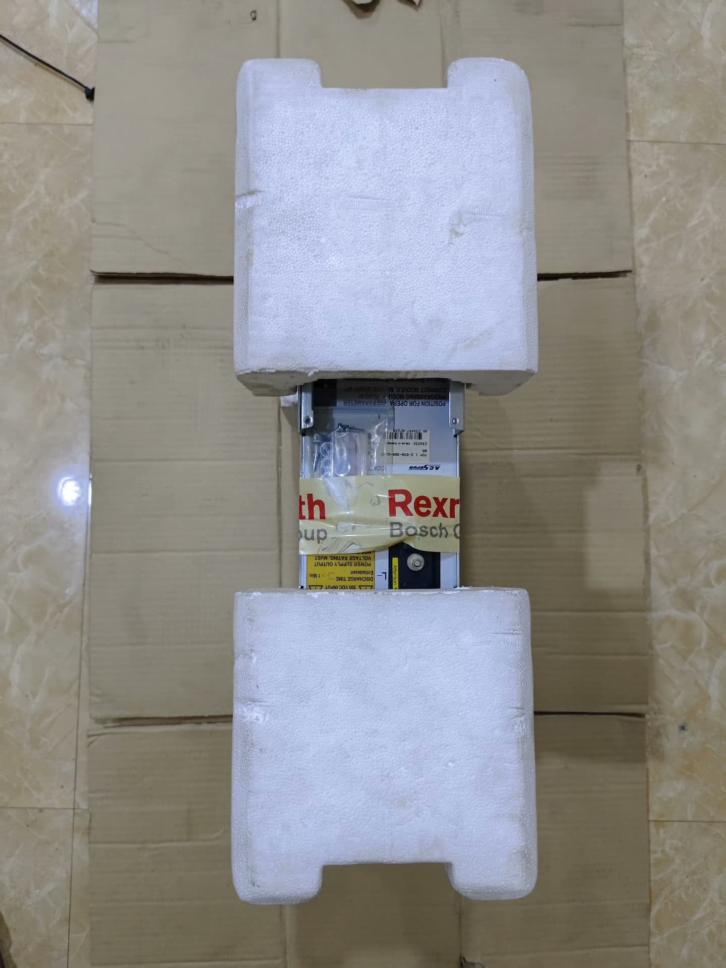 Brand New Original Bosch Rexroth Servo drive TDM 1.2-030-300-W1-000 R91123623 Servo Motor Transporte Rápido