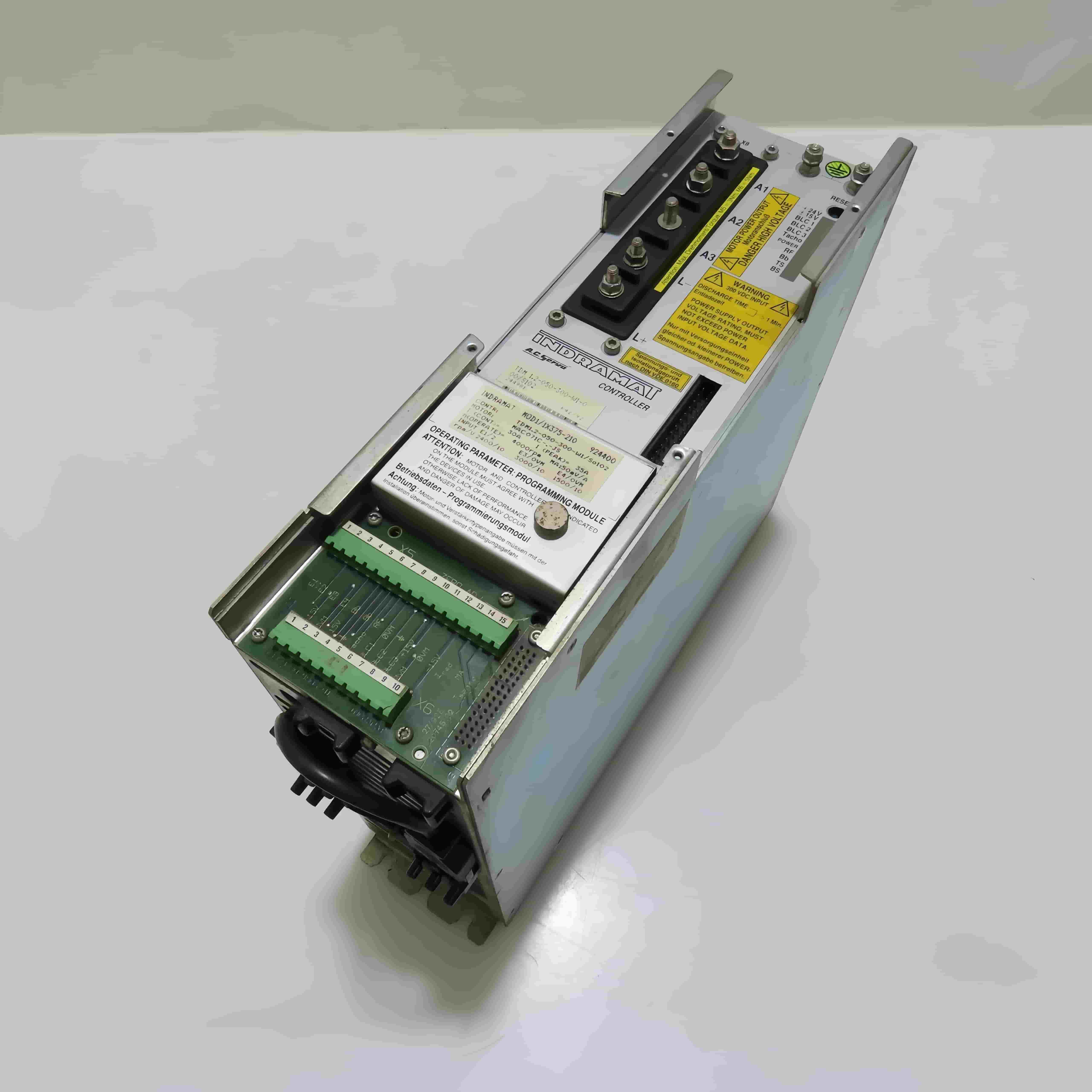 Brand New Original Bosch Rexroth Servo drive TDM1.2-050-300-W1-000 Servo Motor Transporte Rápido