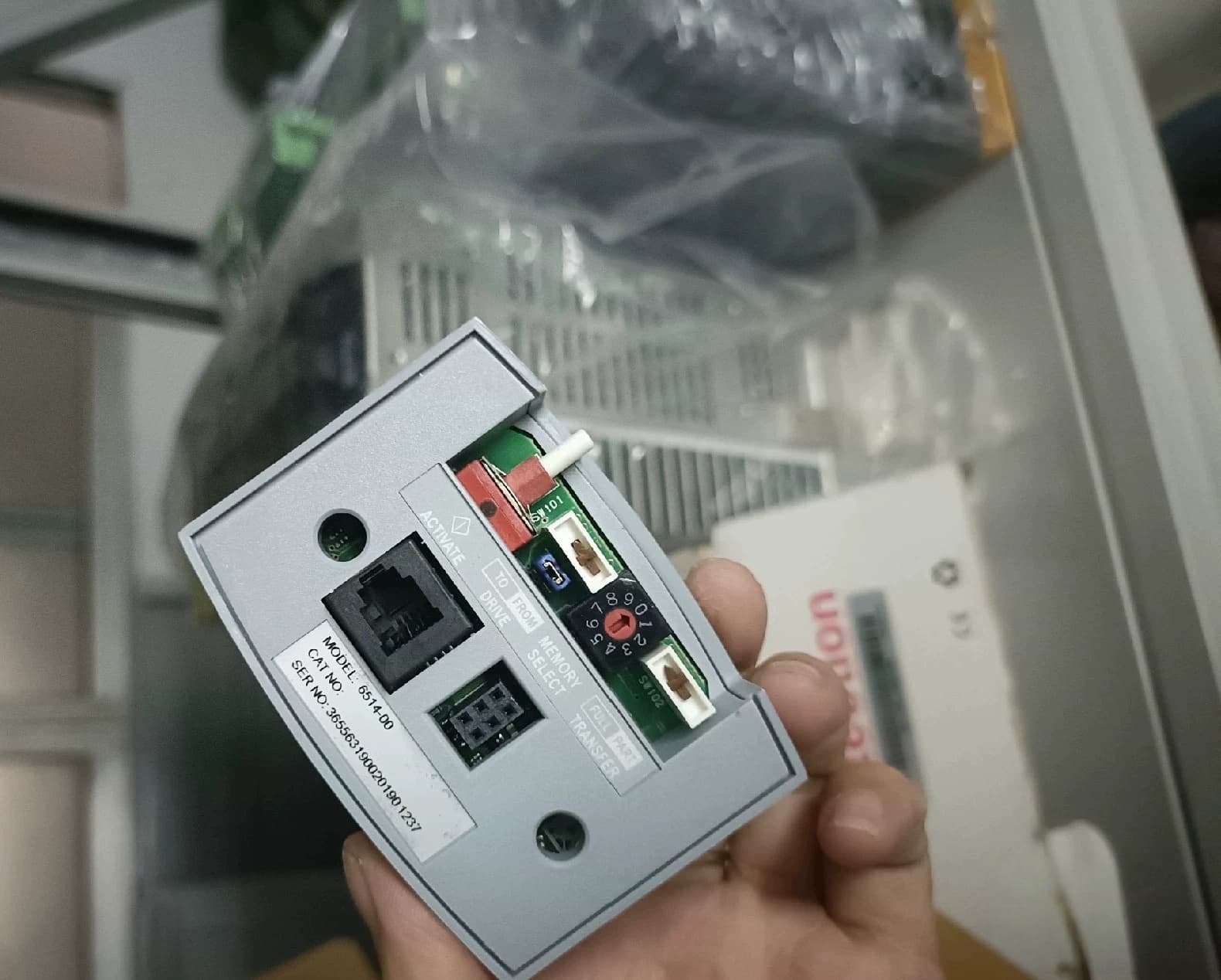 Brandnew original parker 6514-00 servo drives unidades de frequência variável servo motores controladores transporte rápido
