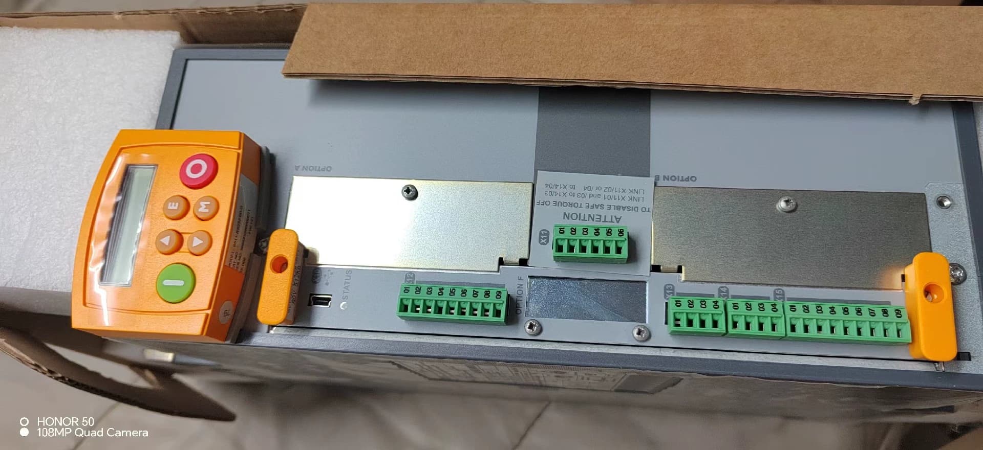 Brand New Original Parker 890SD-532590D0-B00-1A000 Servo drives unidades de frequência variável controladores de servo motores Transporte Rápido