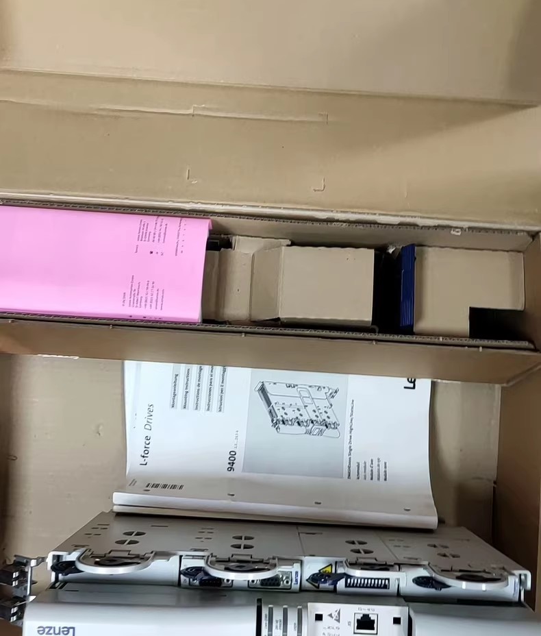 Novo módulo de E/S industrial Lenze E94ASHE0044 genuíno FedEx DHL envio rápido